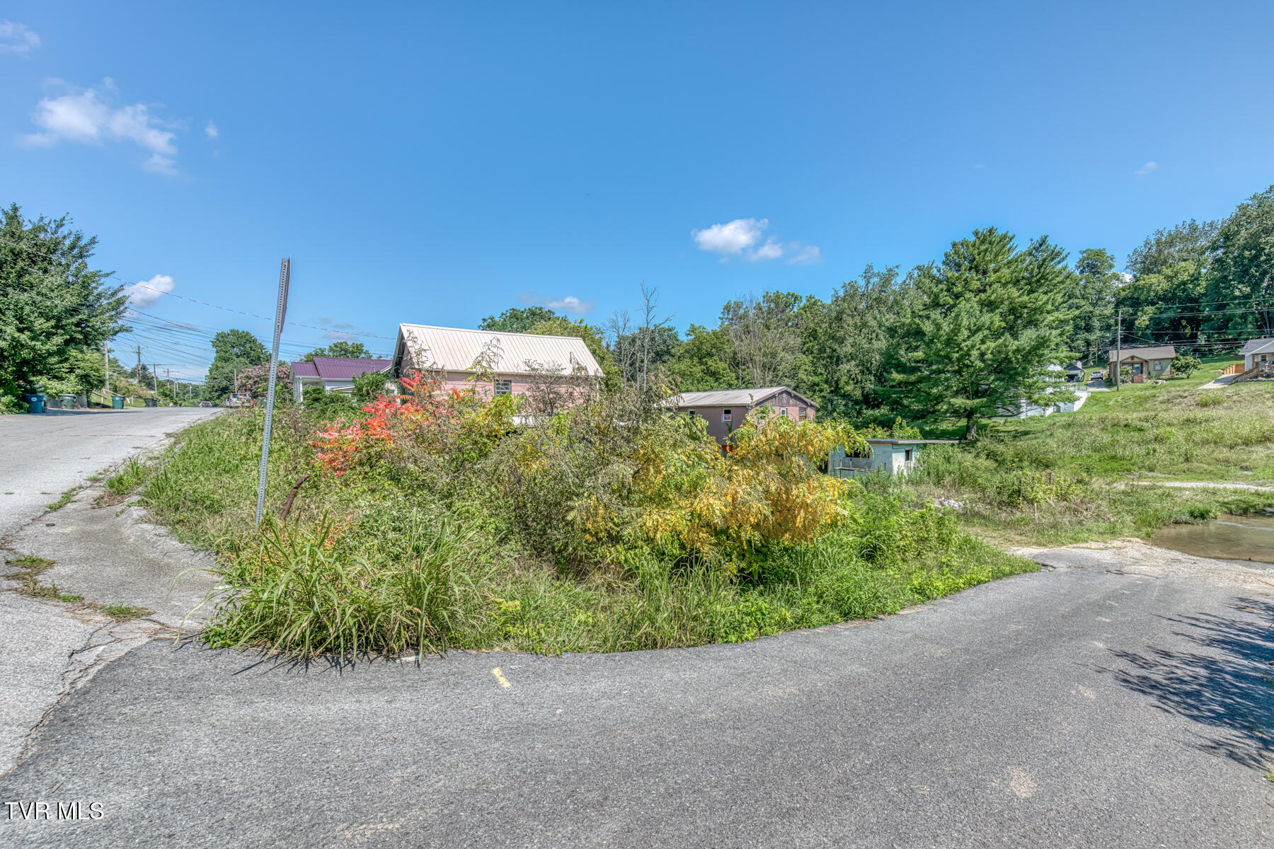 1001 Vermont Avenue Property Photo 3