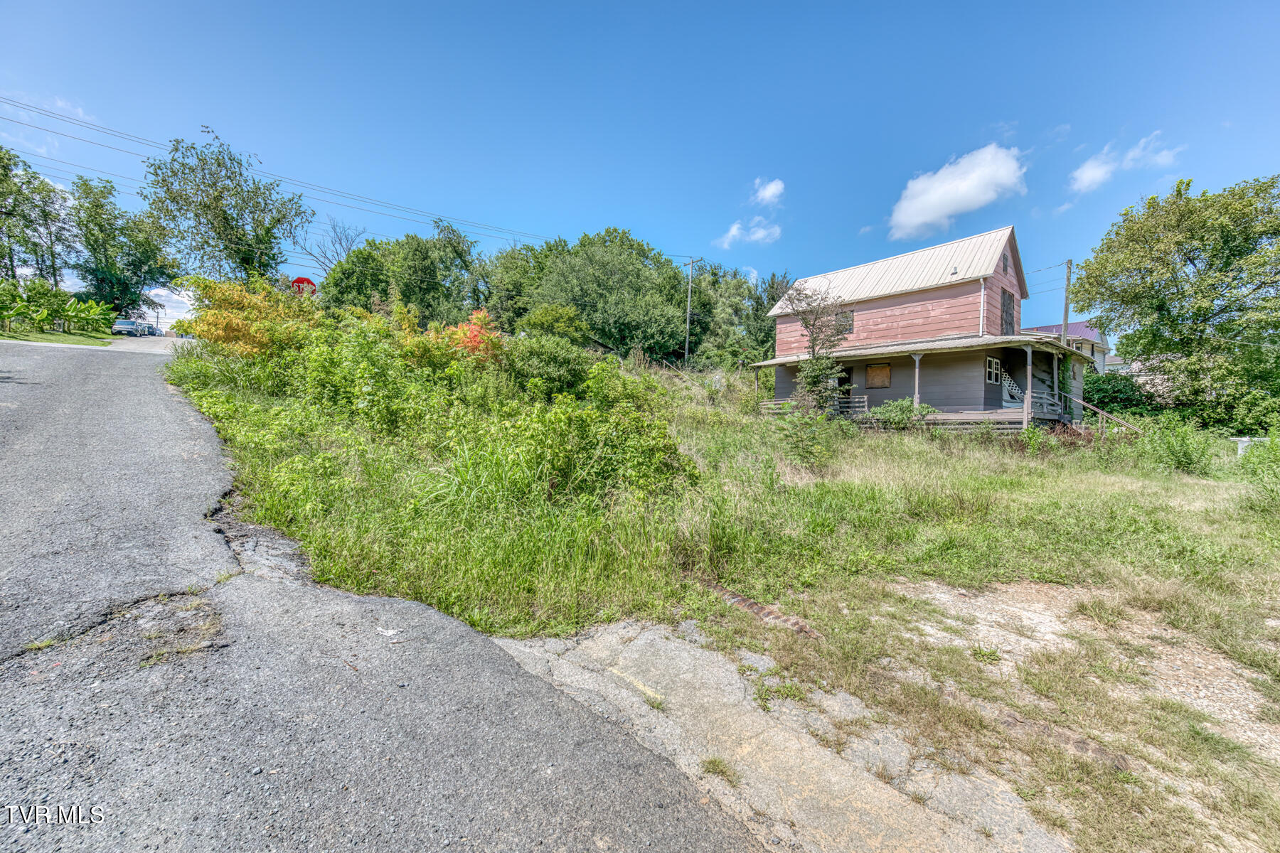 1001 Vermont Avenue Property Photo 4