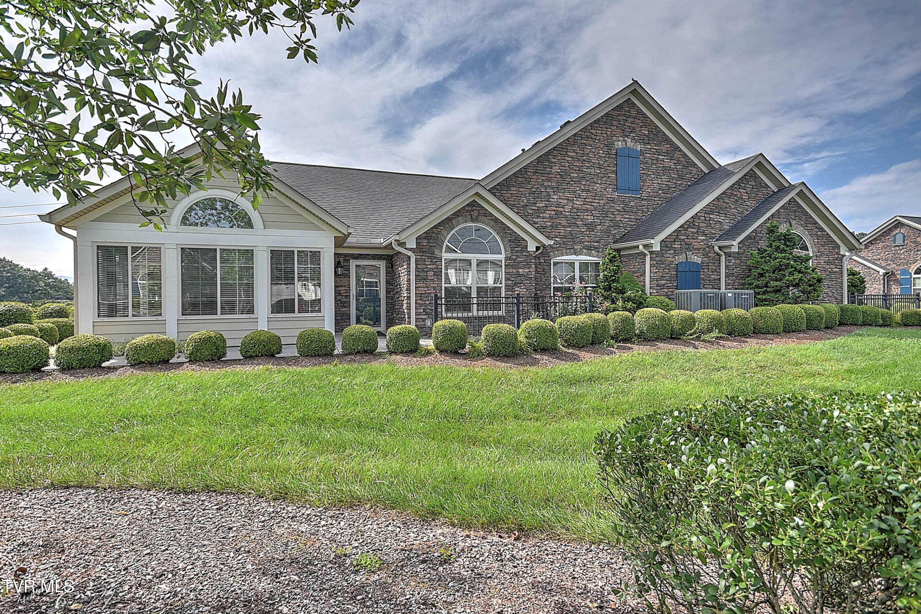 1571 Hatterdale Farm Road Property Photo