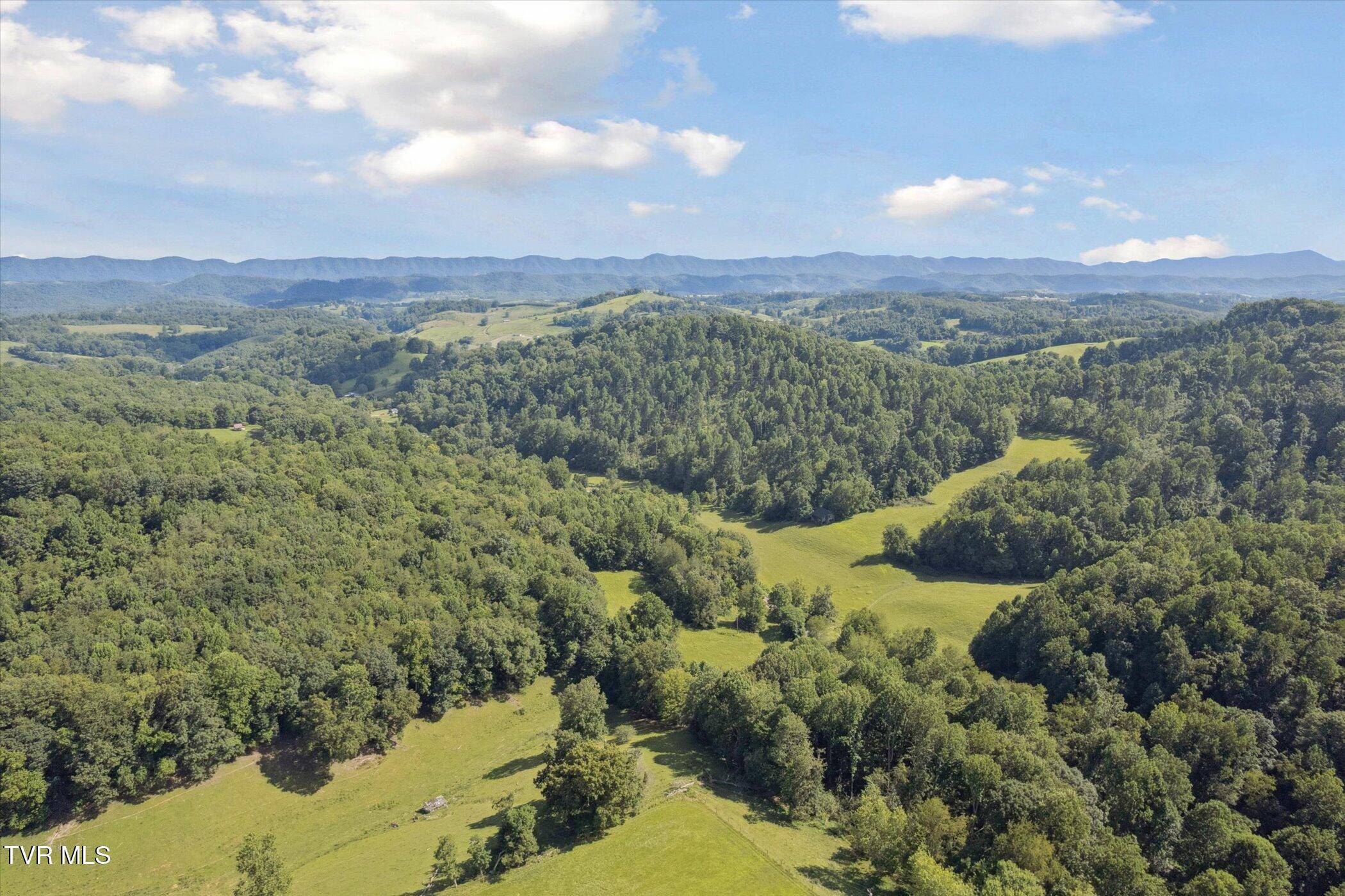 000 Long Hollow Road Property Photo 22