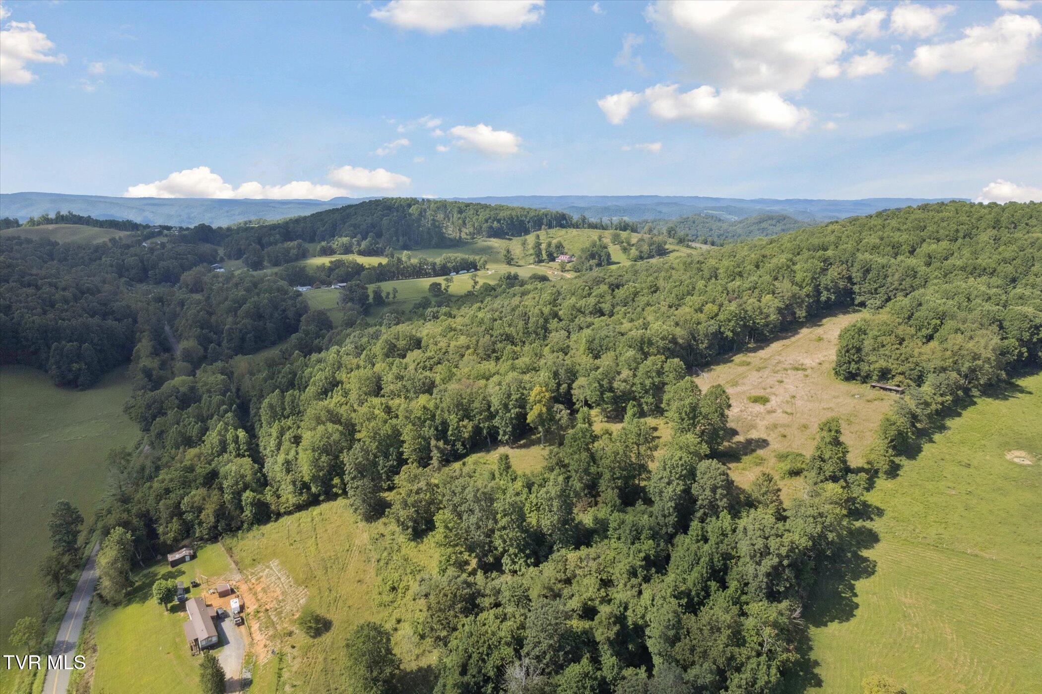 000 Long Hollow Road Property Photo 25