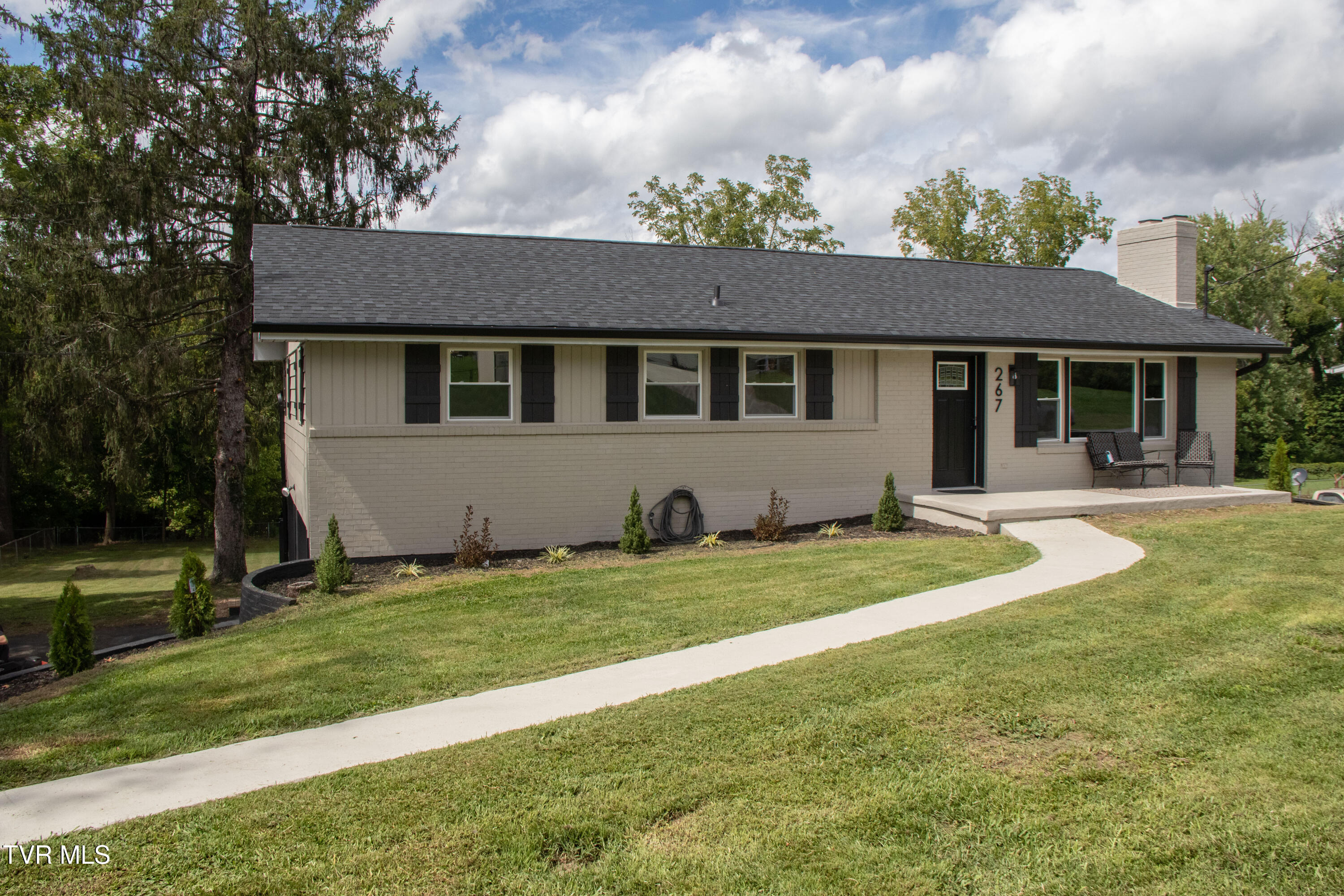 267 Elm Lane Property Photo