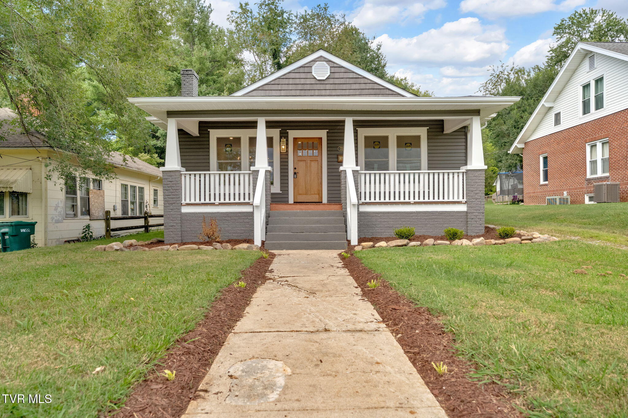 723 Love Street Property Photo 1