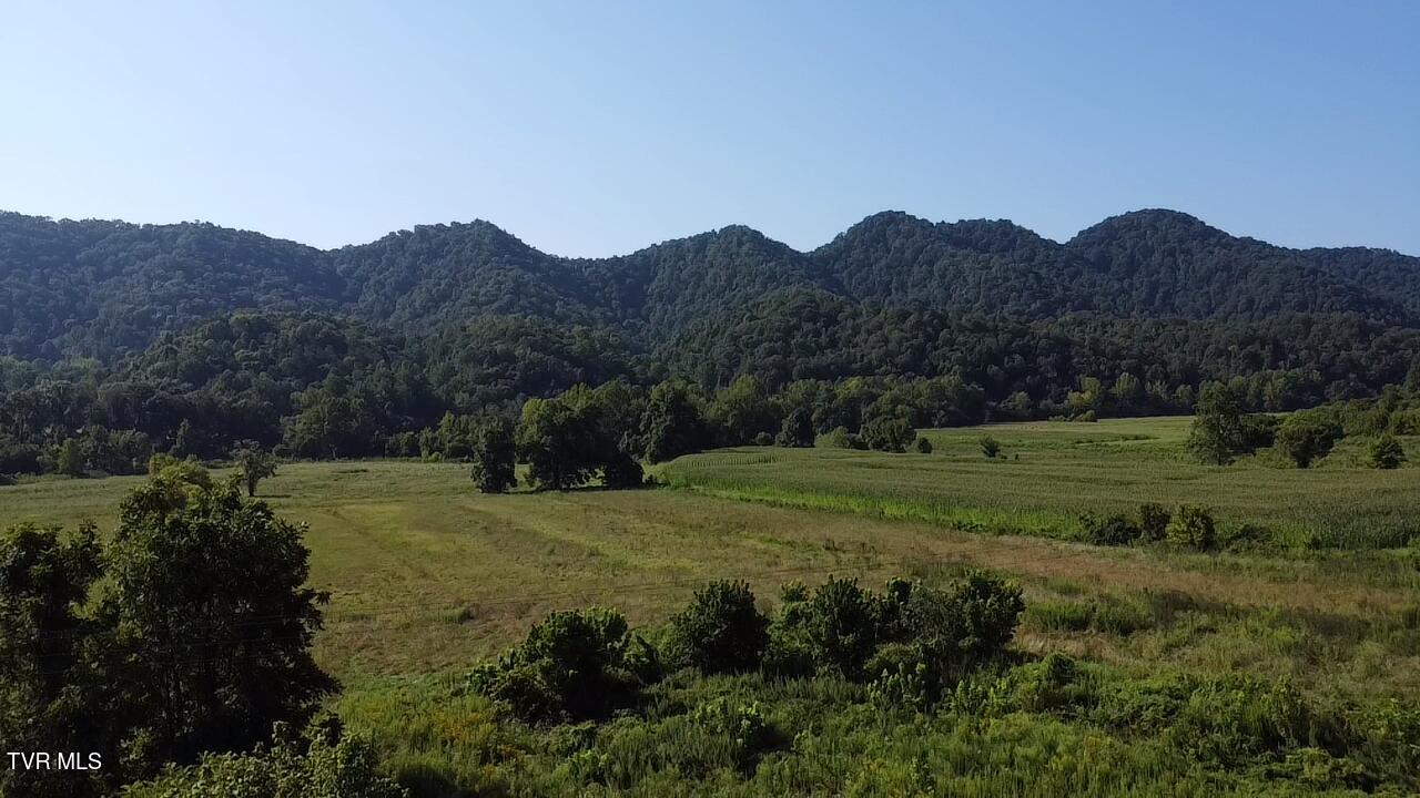 10519 Fairview Road Property Photo 1