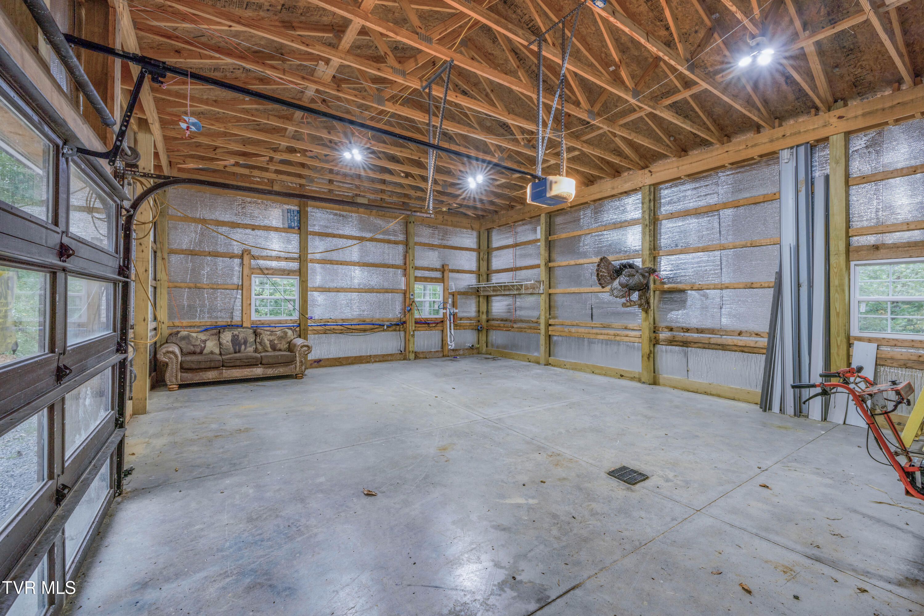 240 Little Branch Road Property Photo 5