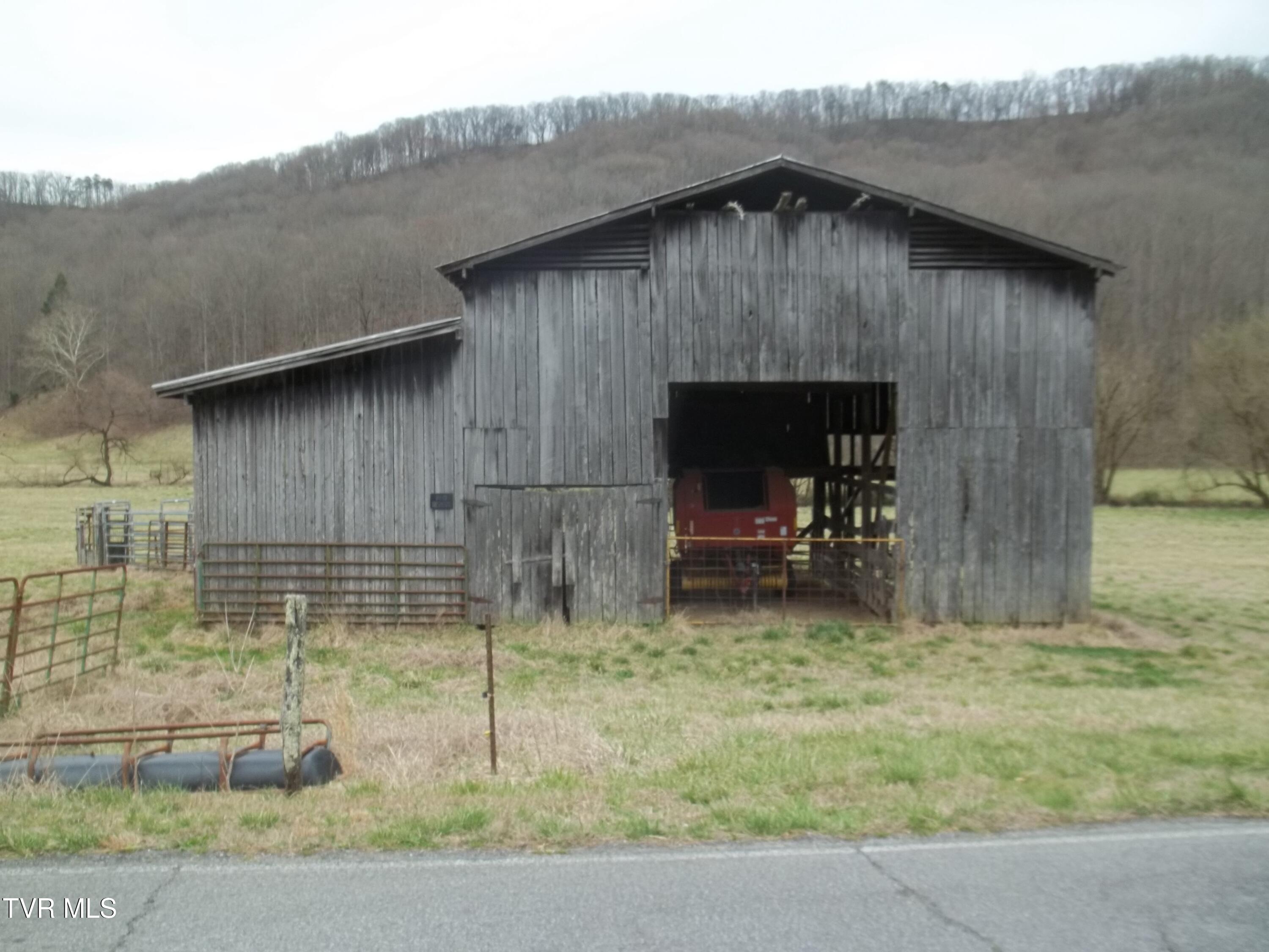 Par 62 Goshen Valley Road Property Photo 3