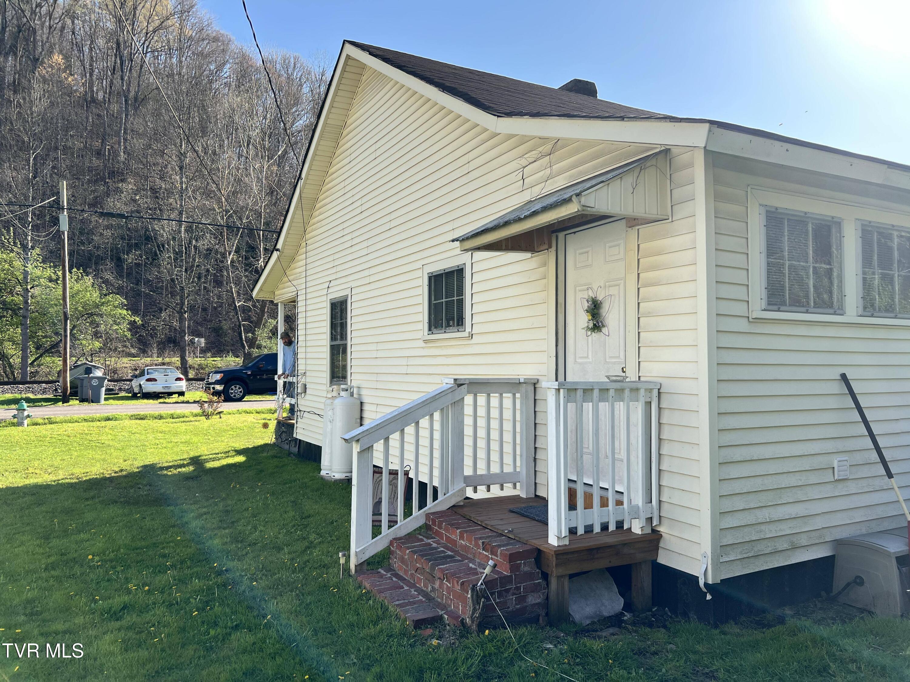 2921 Imboden Road Property Photo 6