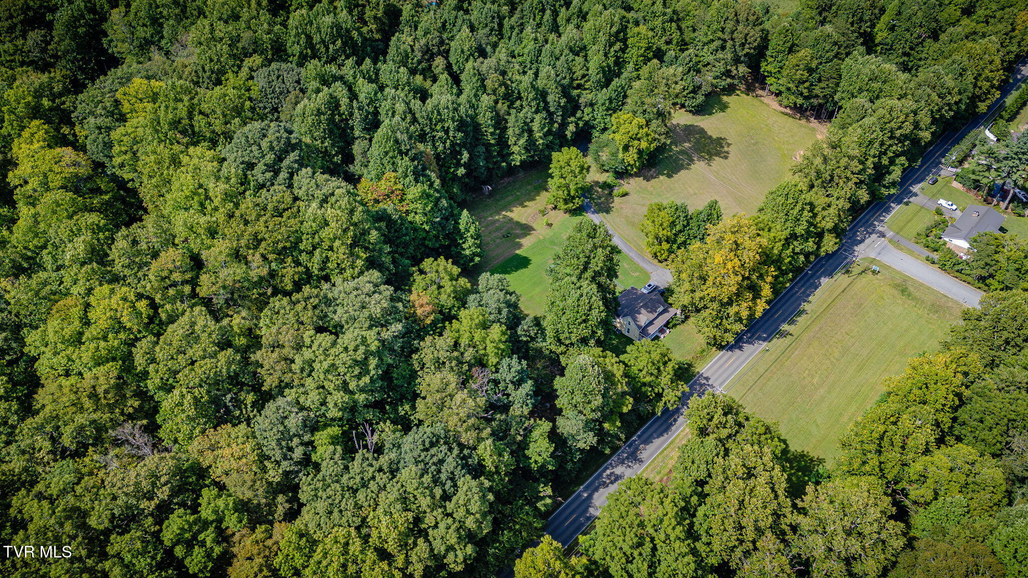 2906 Cherokee Road Property Photo 4