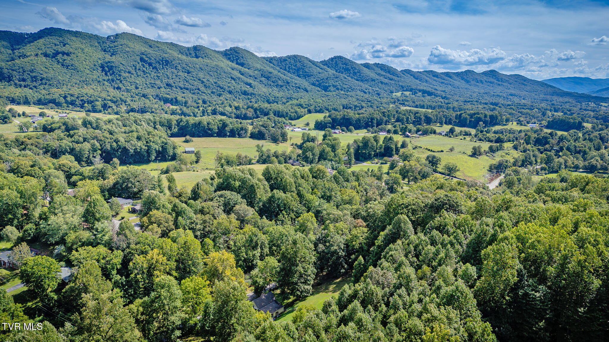 2906 Cherokee Road Property Photo 10