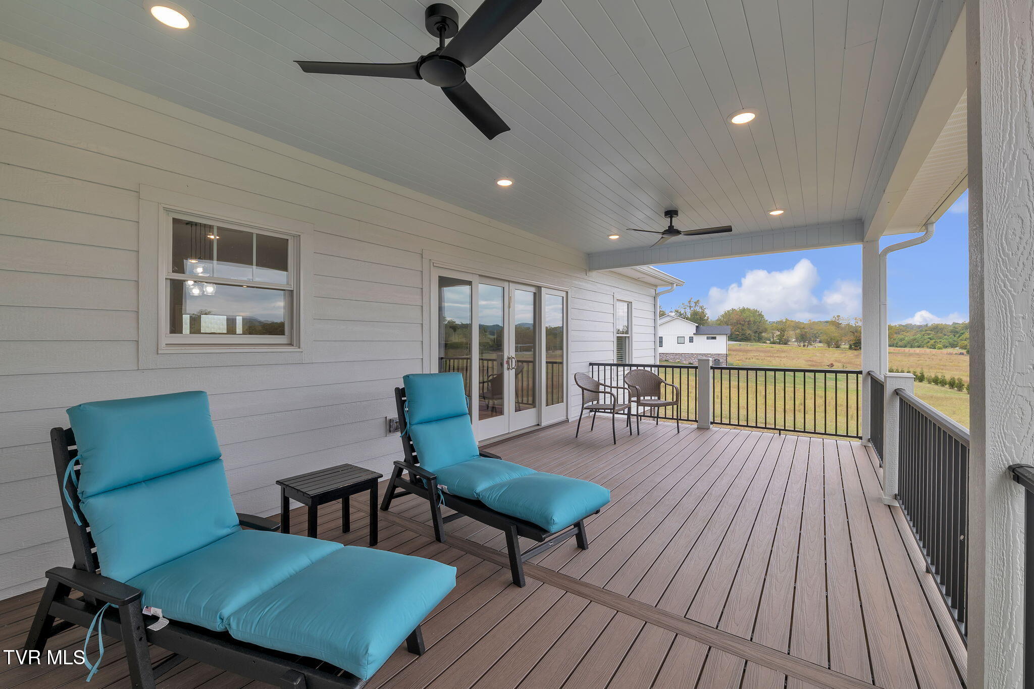 182 St Johns Way Property Photo 49