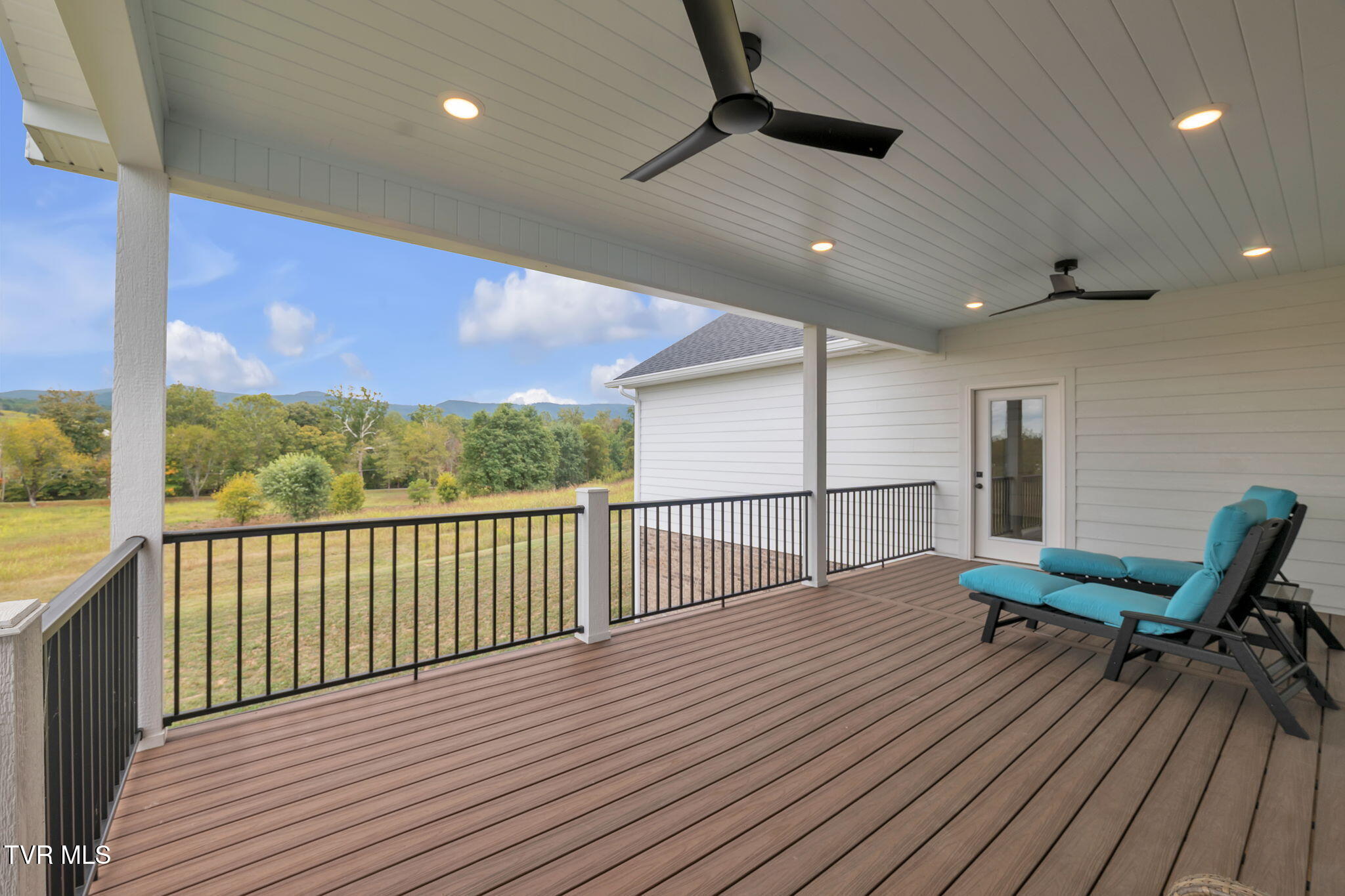 182 St Johns Way Property Photo 50