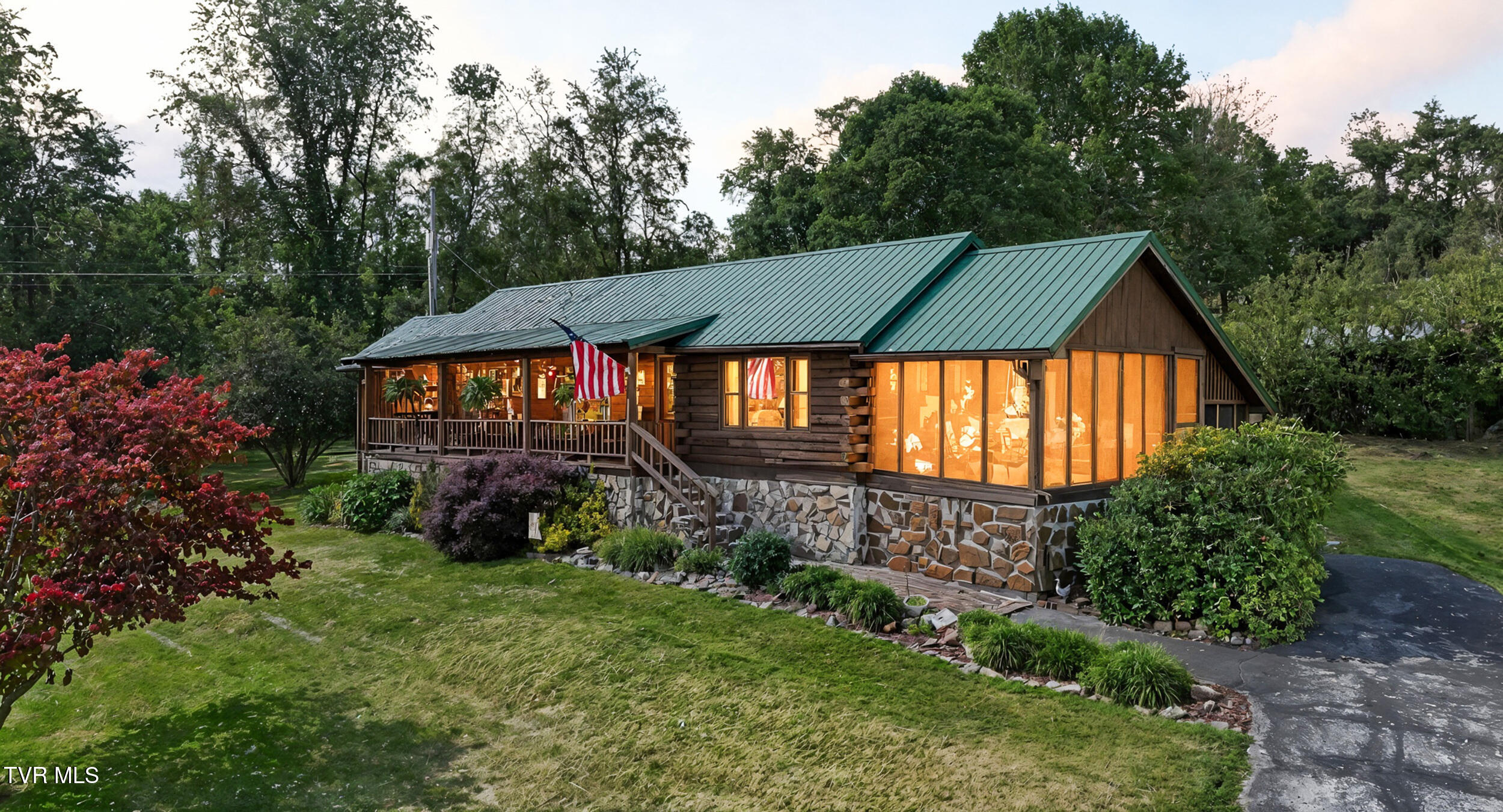 17363 Primrose Lane Property Photo 1