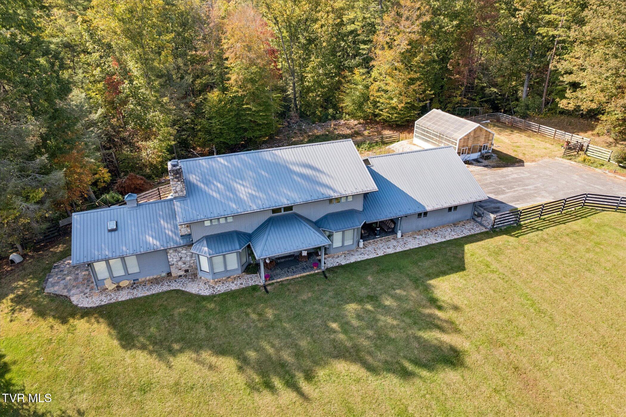 120 Scott Lane Property Photo 1