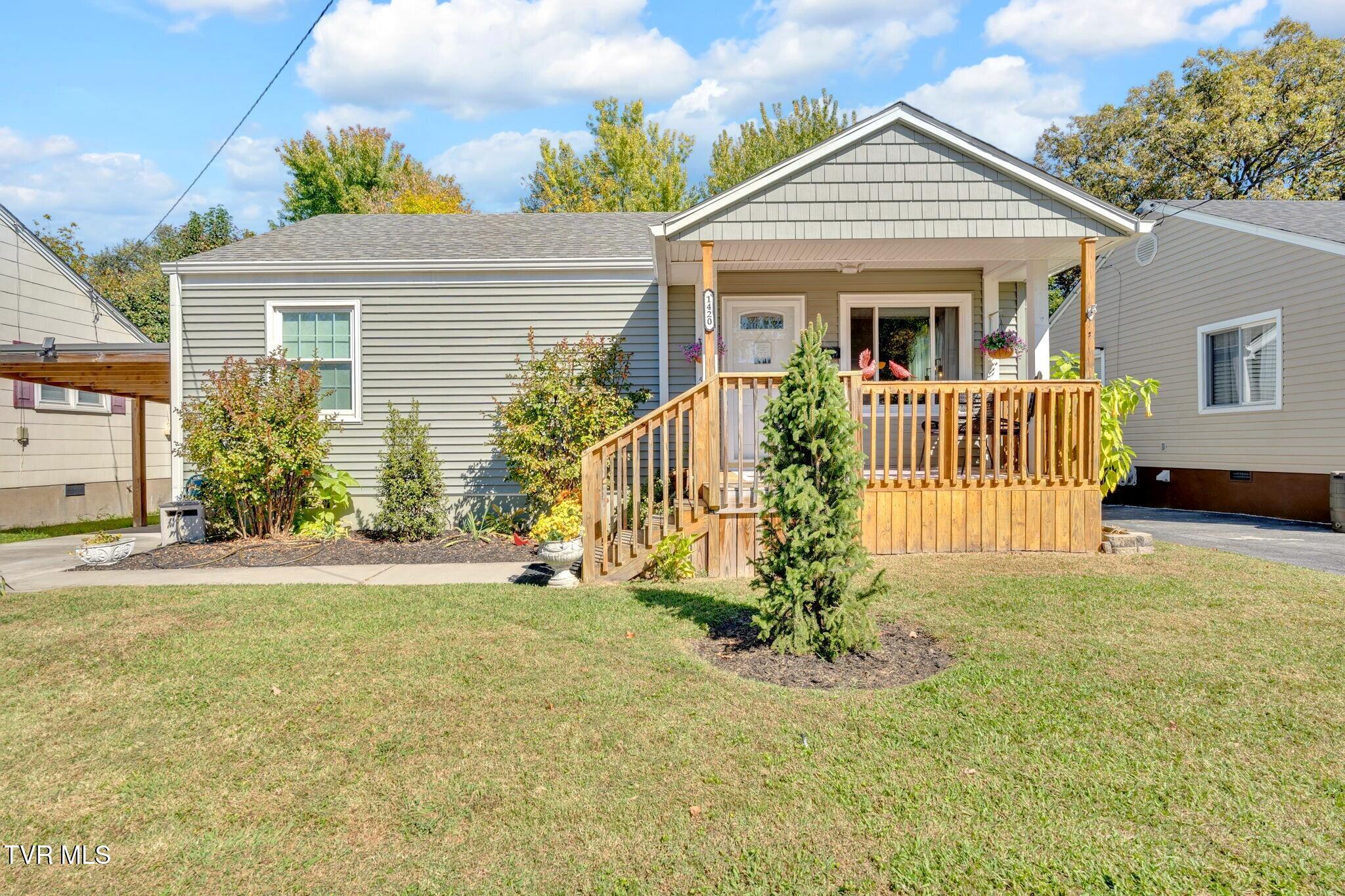 1420 Belmont Drive Property Photo 1