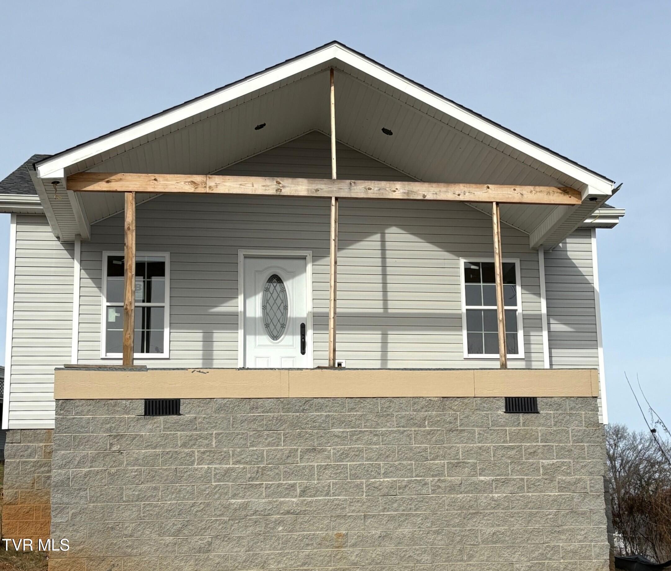 1720 Pendleton Street Property Photo 1