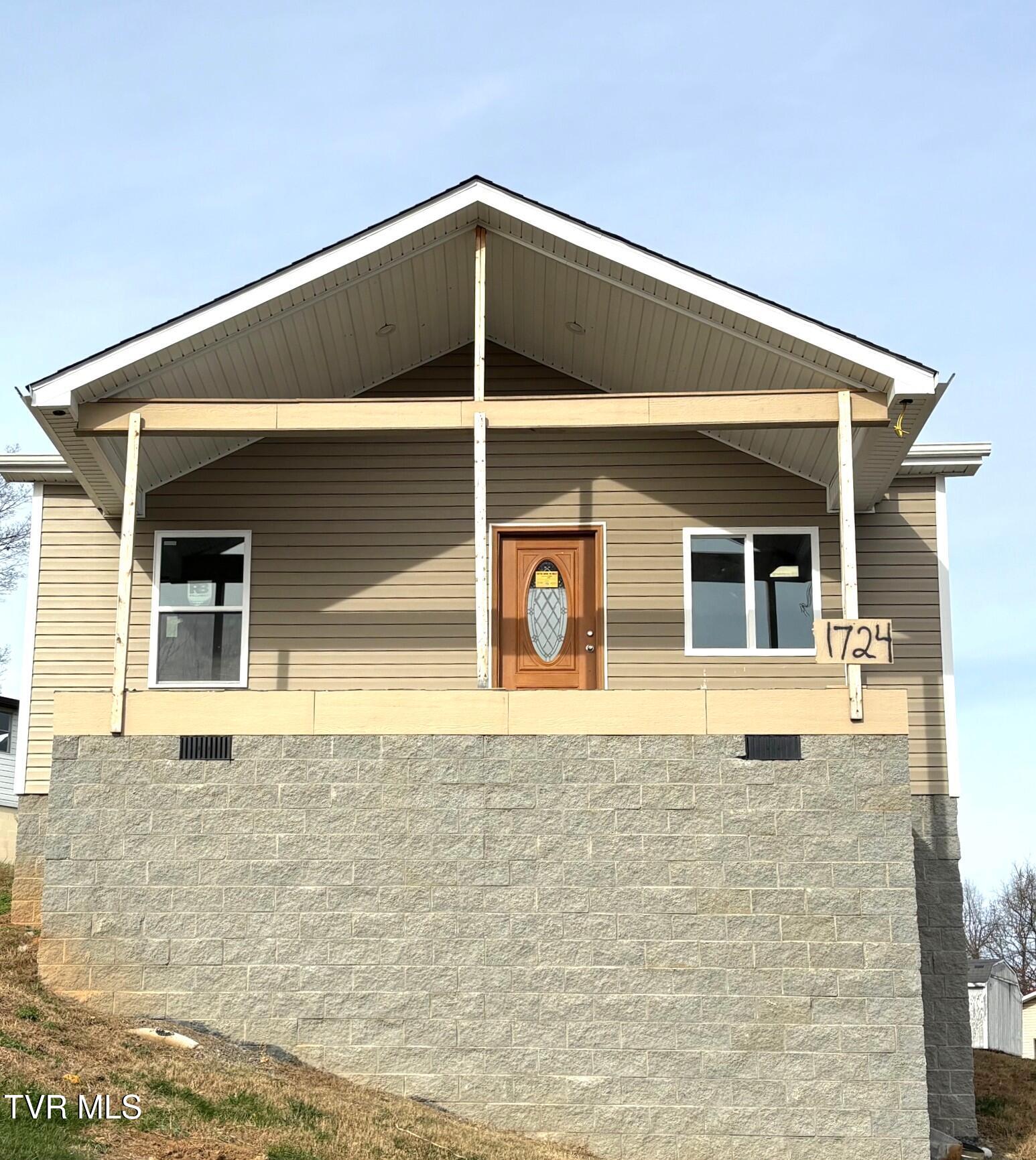 1724 Pendleton Street Property Photo 1