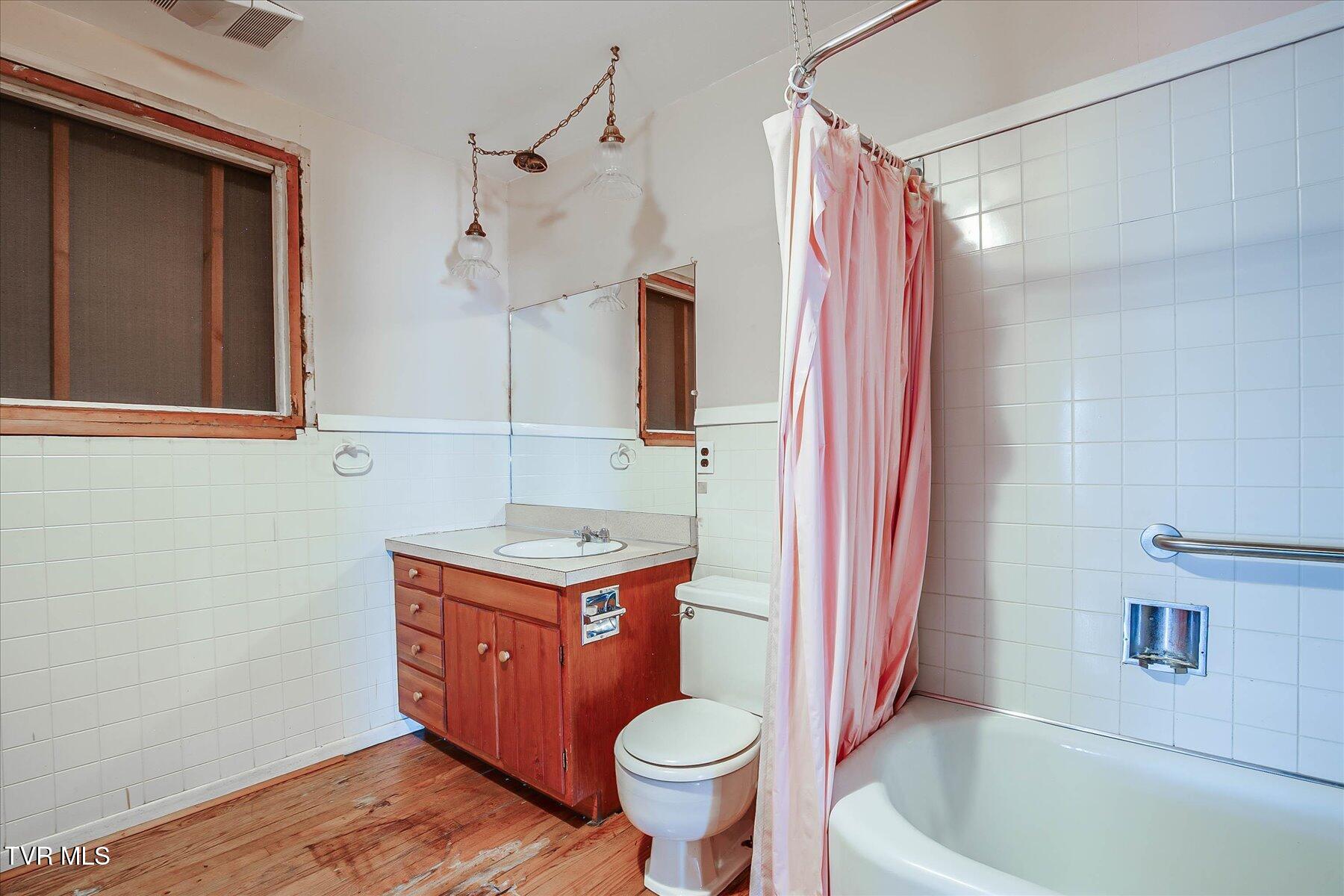 454 Cedar Street Property Photo 25