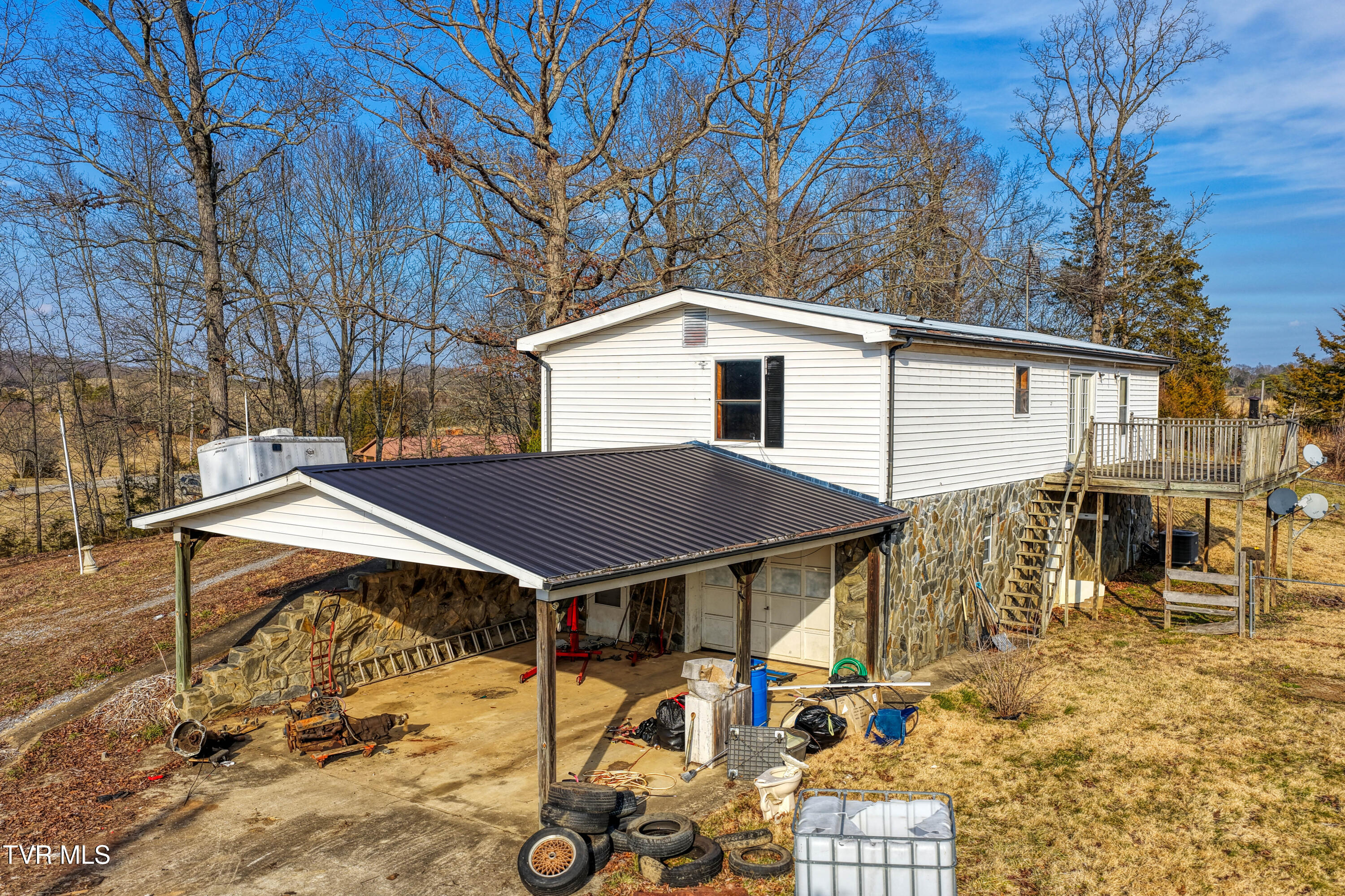 3870 Dulaney Road Property Photo 4