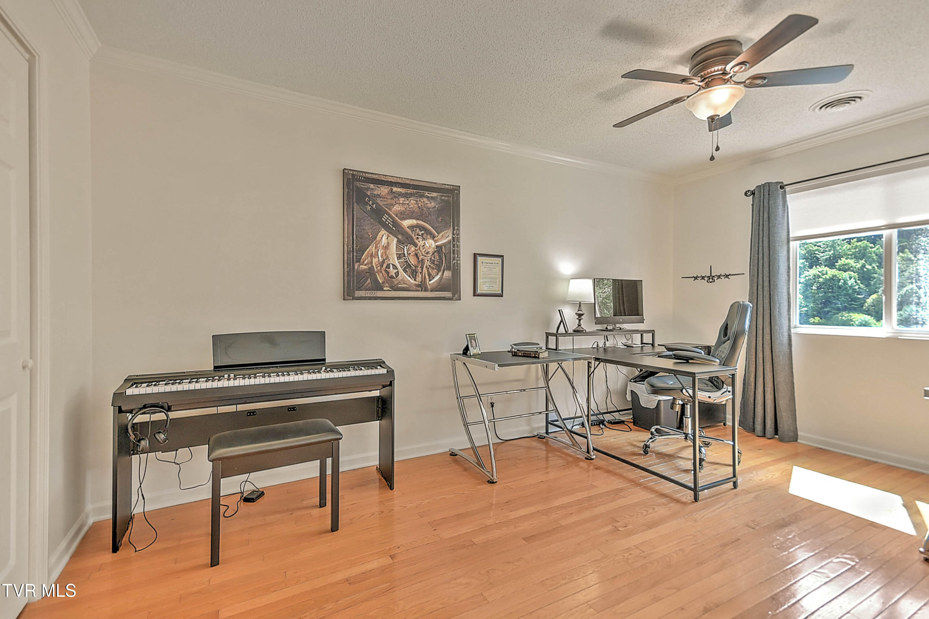 140 Robinson Walk B Property Photo 35