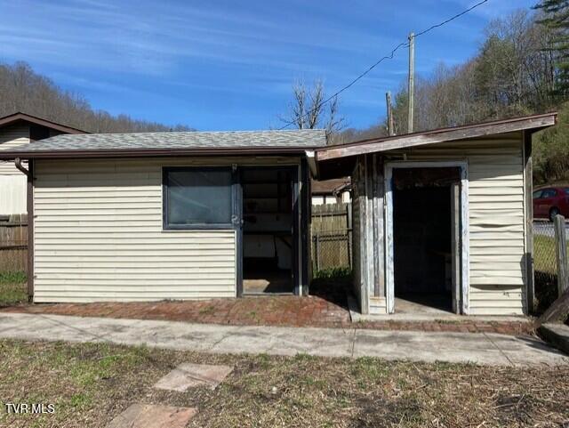 5332 Stonega Road Property Photo 6