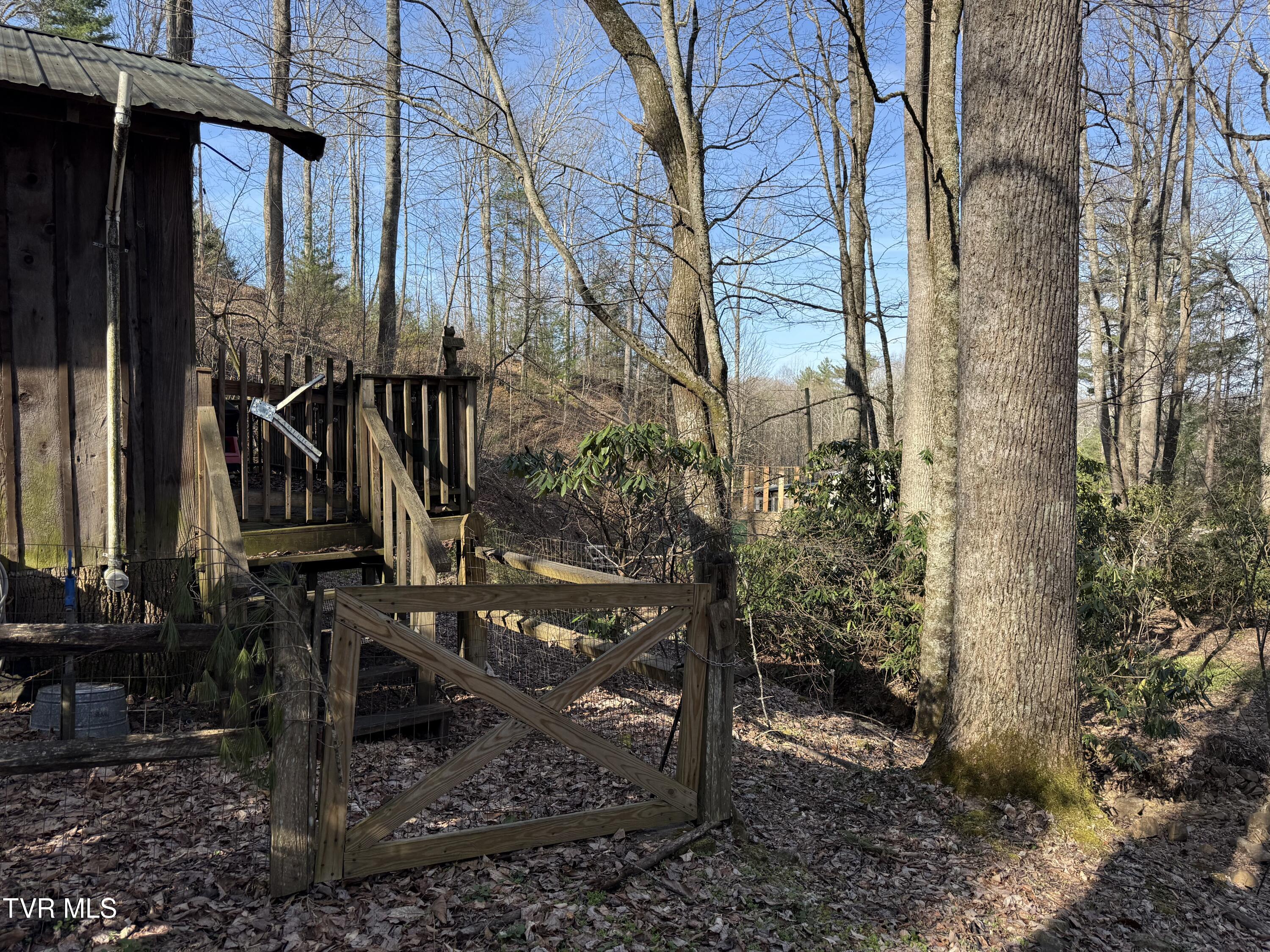 1770 Red Brush Road Property Photo 6