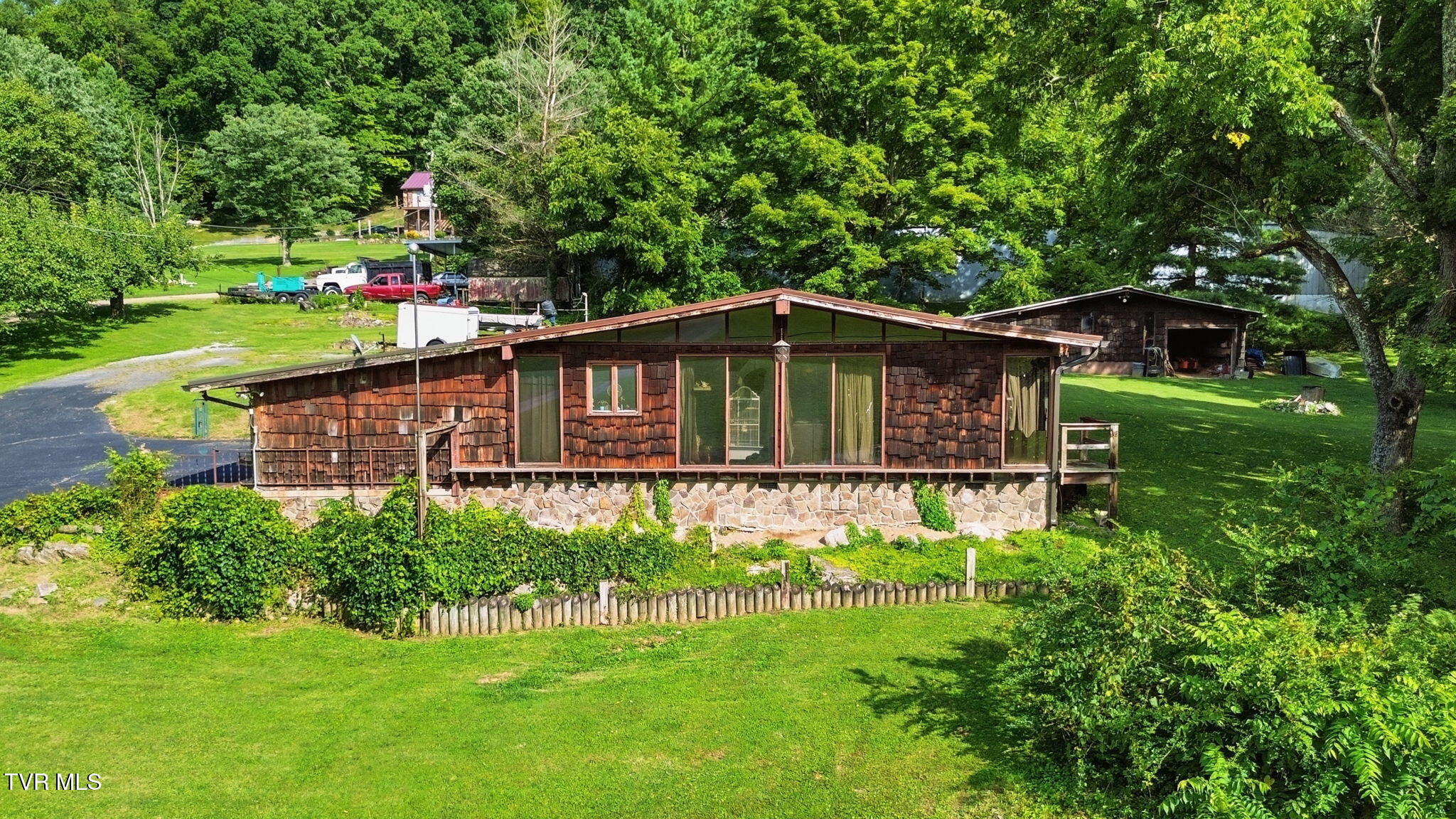 1569 Rock Springs Road Property Photo 1