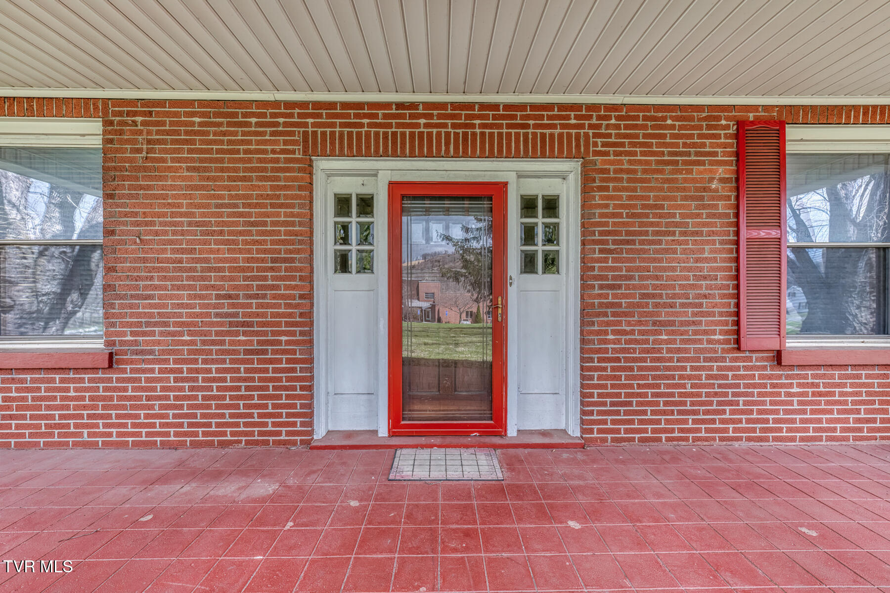 4456 Lee Highway Property Photo 5