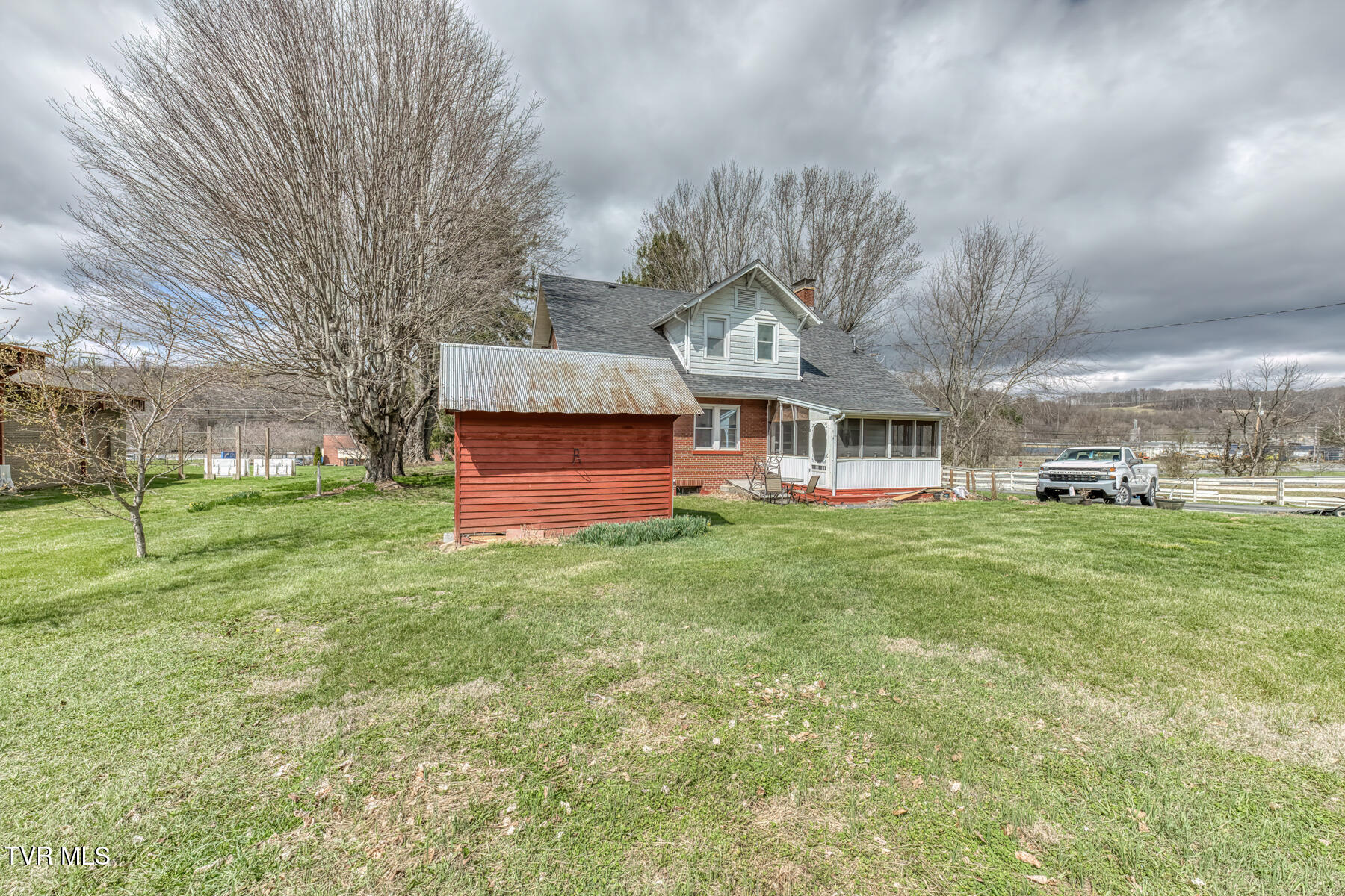 4456 Lee Highway Property Photo 9