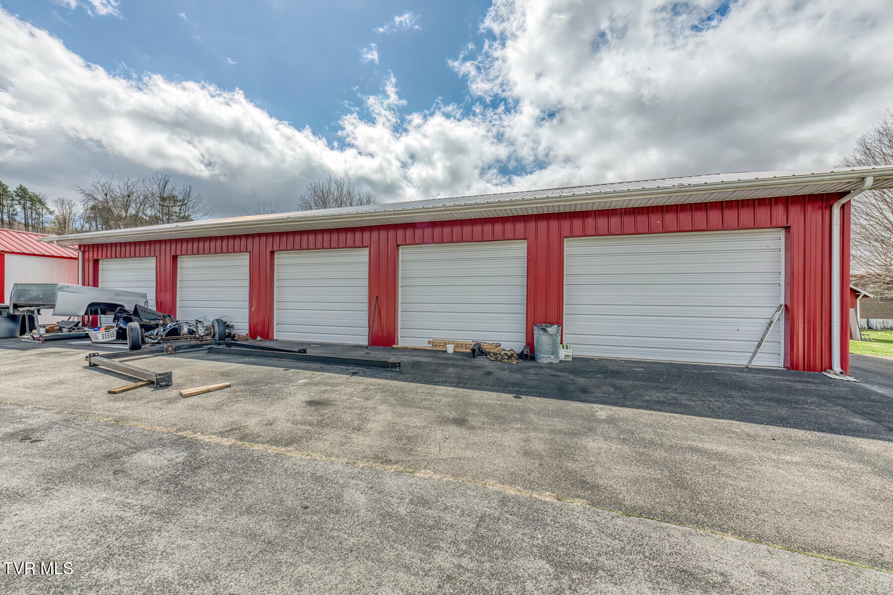 4456 Lee Highway Property Photo 13