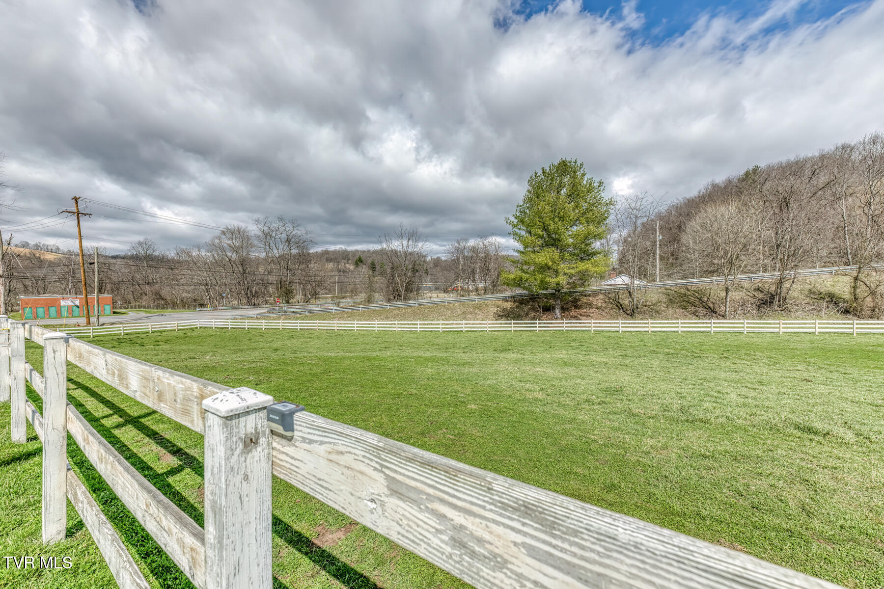 4456 Lee Highway Property Photo 23