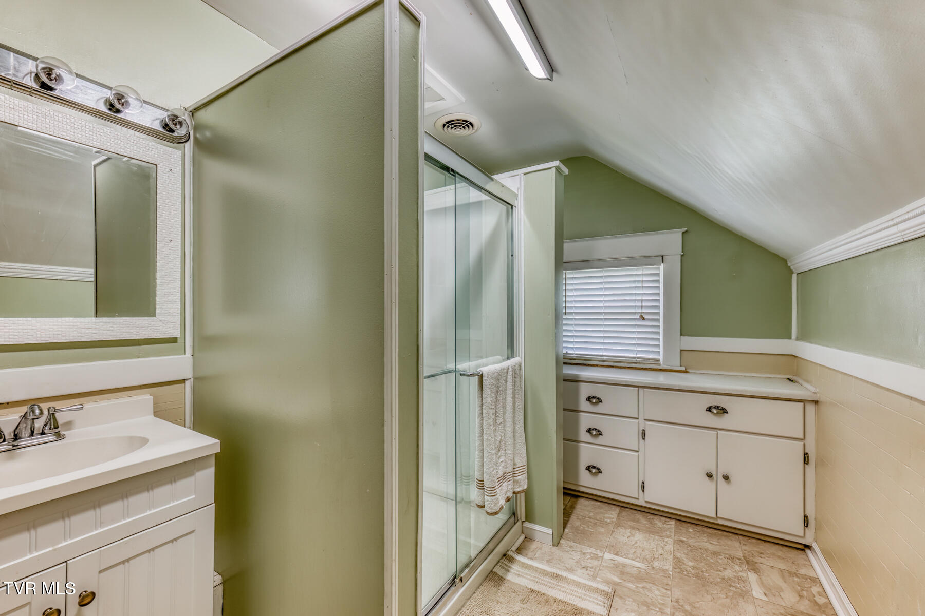 4456 Lee Highway Property Photo 45