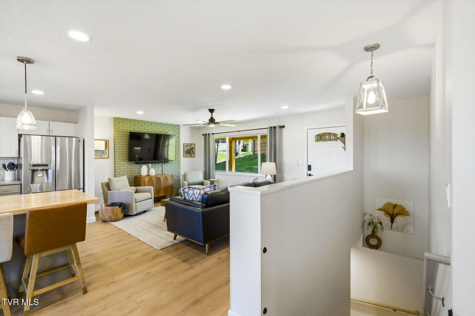 1845 Bouldercrest Drive Property Photo 10