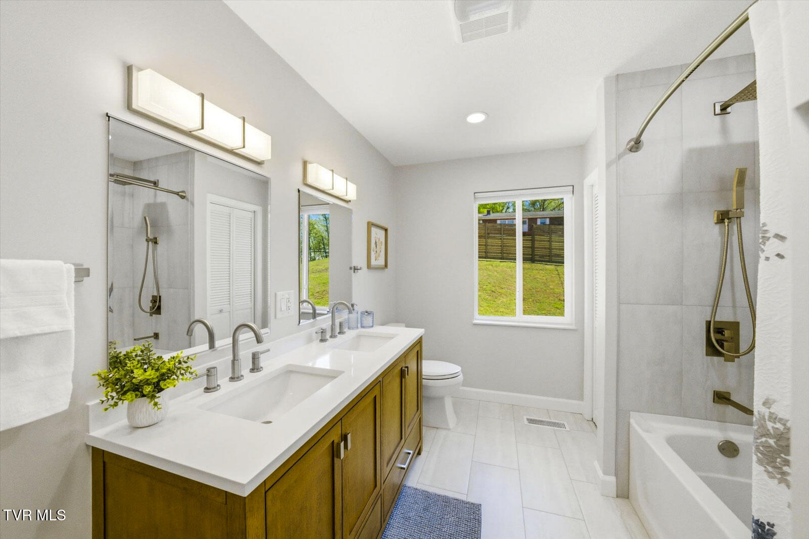 1845 Bouldercrest Drive Property Photo 26