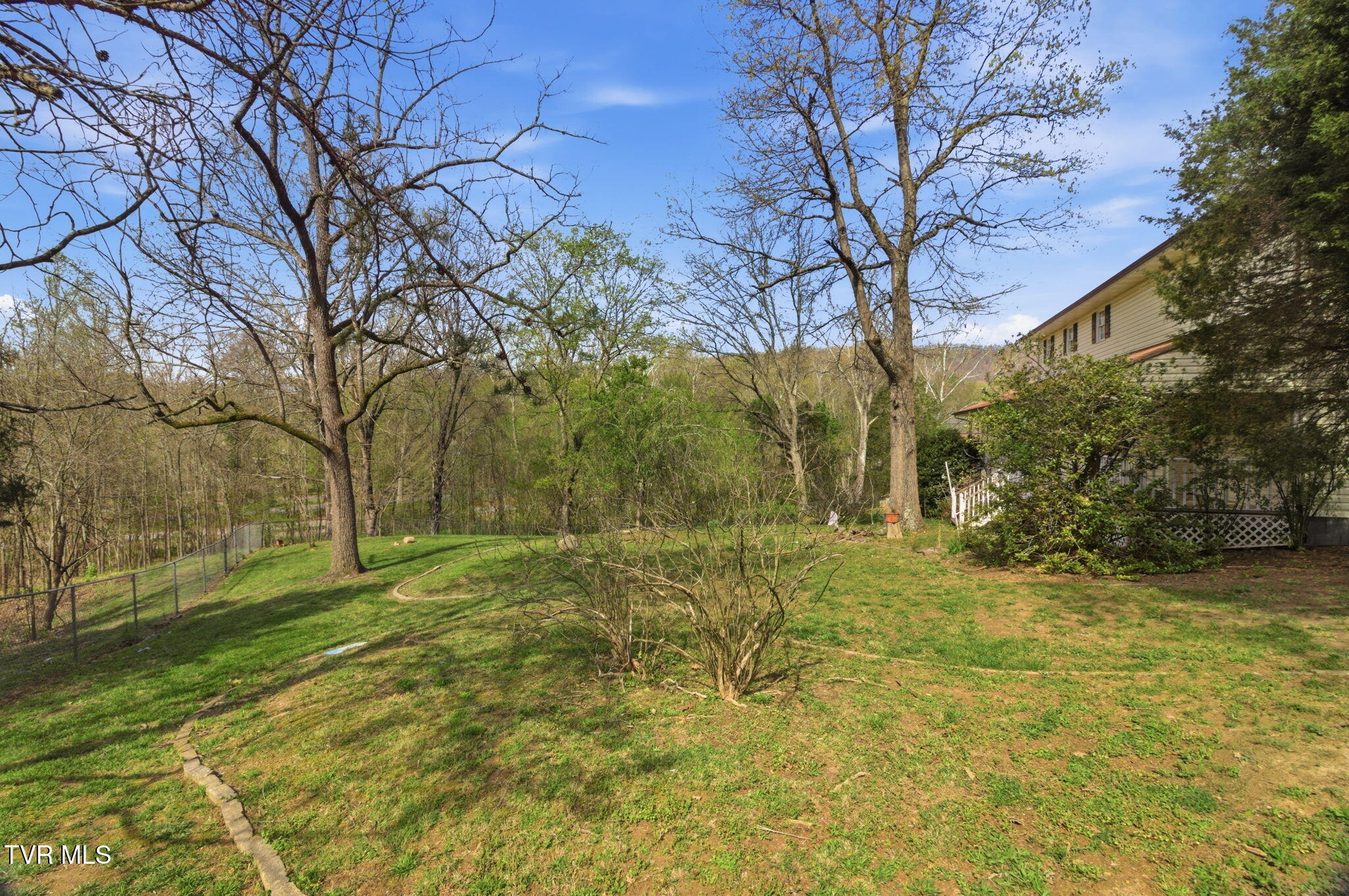 2412 Reservoir Road Property Photo 3