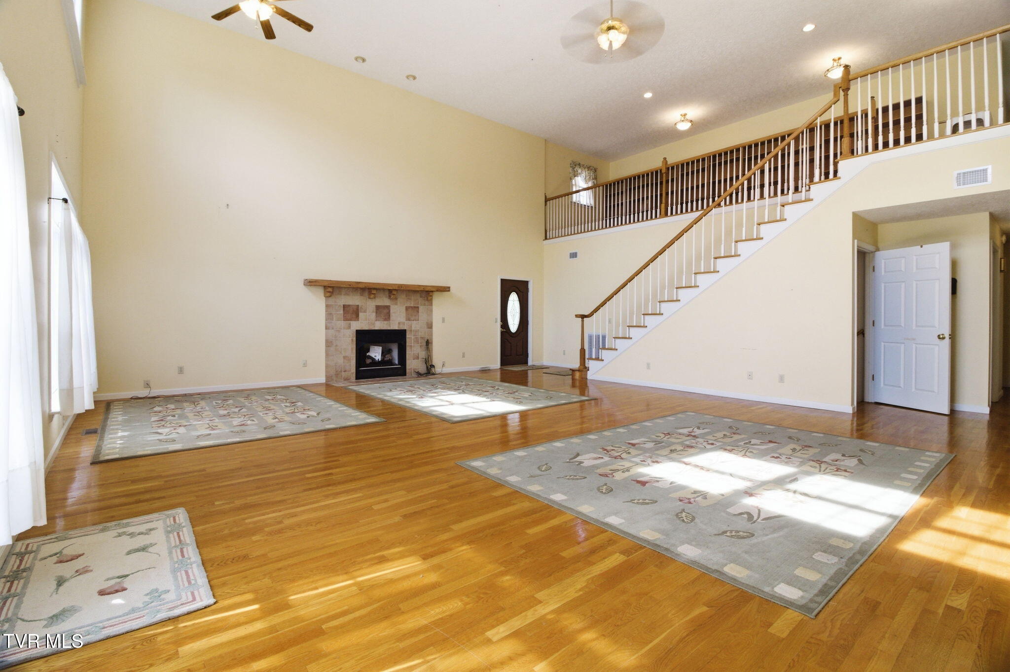 2412 Reservoir Road Property Photo 14