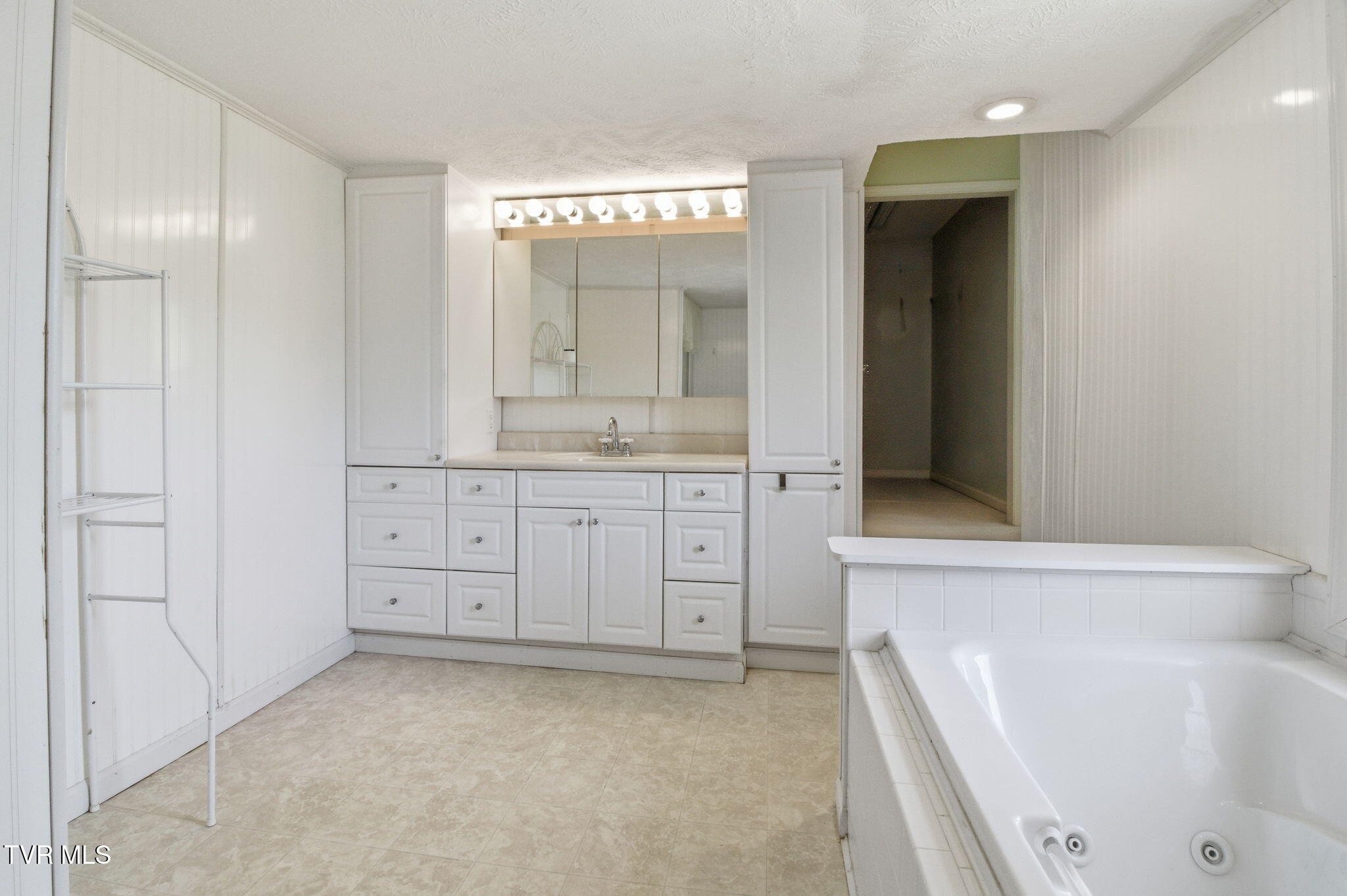 2412 Reservoir Road Property Photo 22