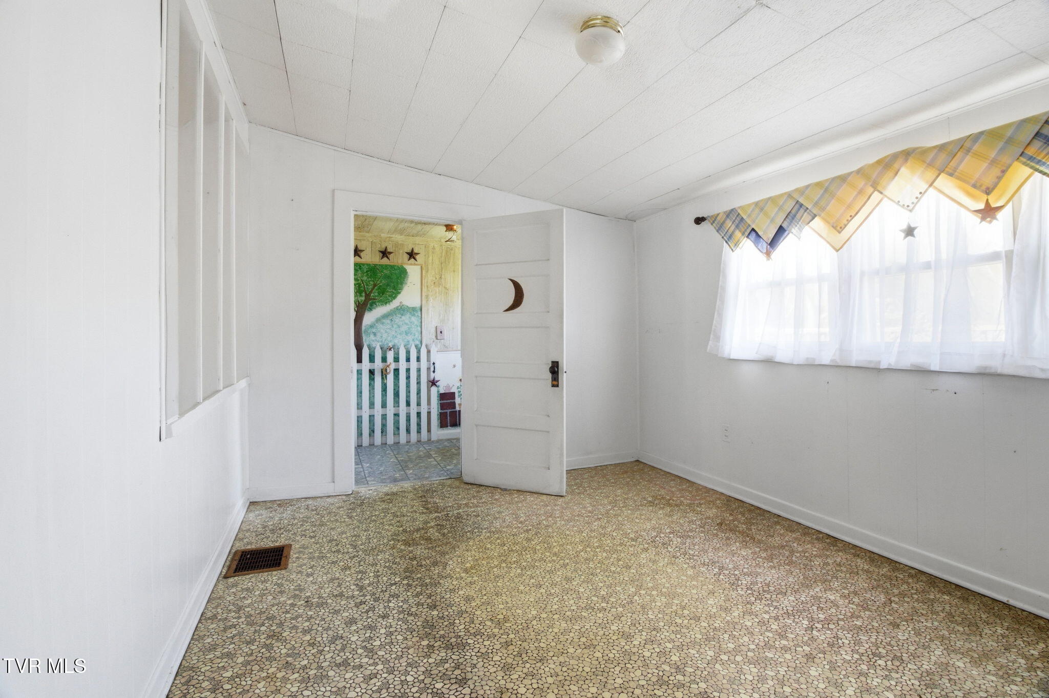 2412 Reservoir Road Property Photo 37