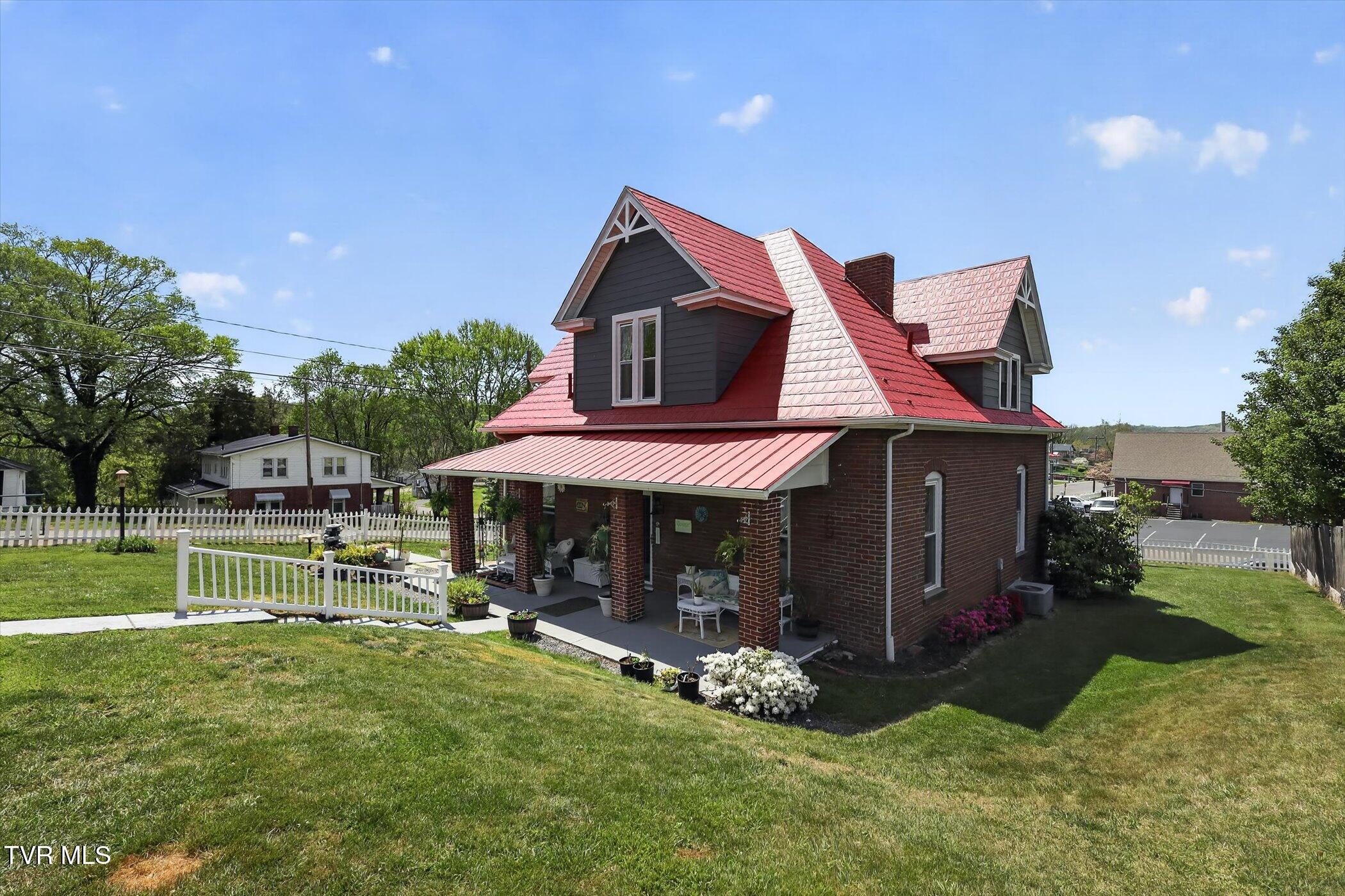 305 Texas Avenue Property Photo 45