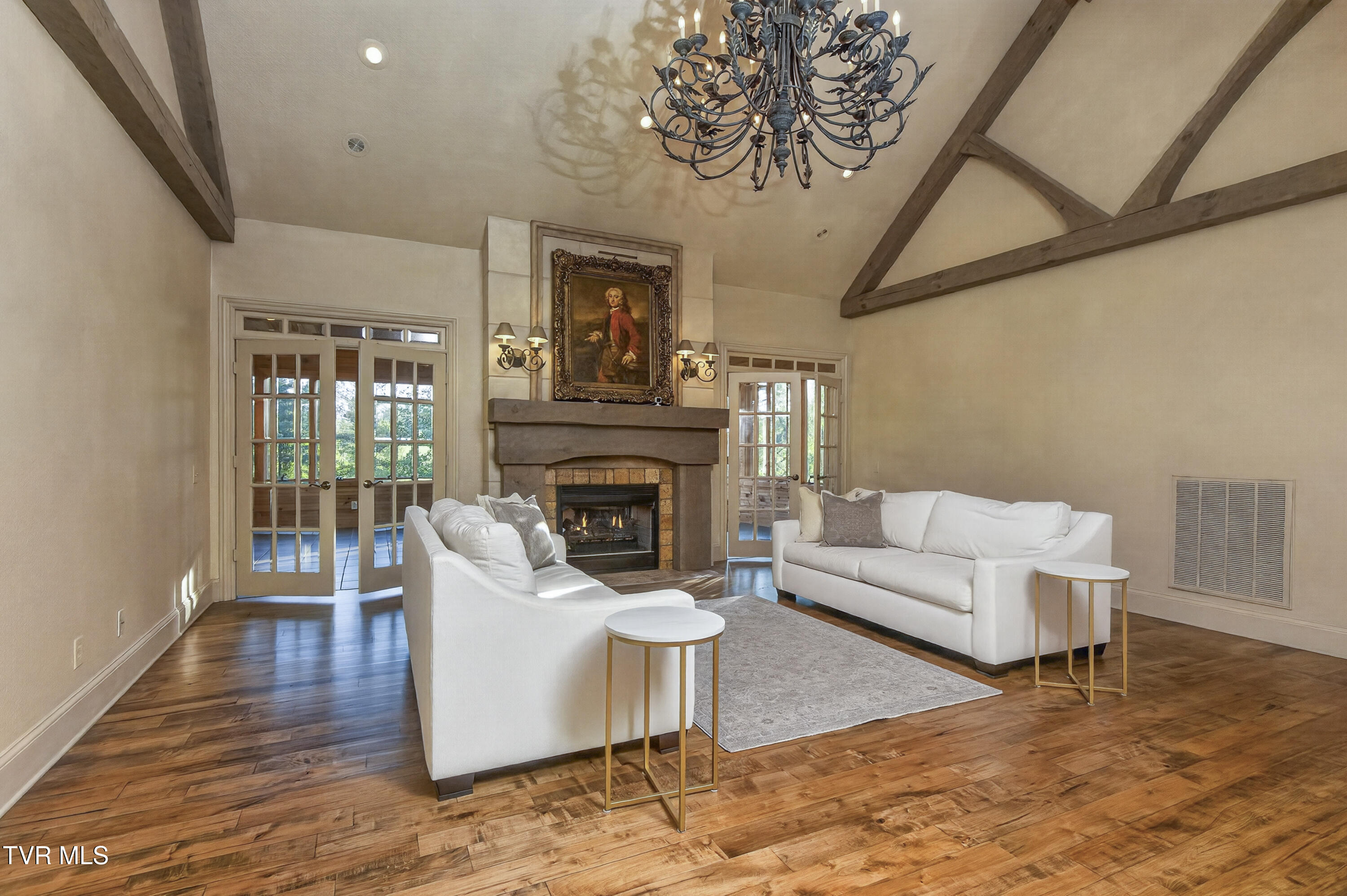 20268 Heron Circle Property Photo 9