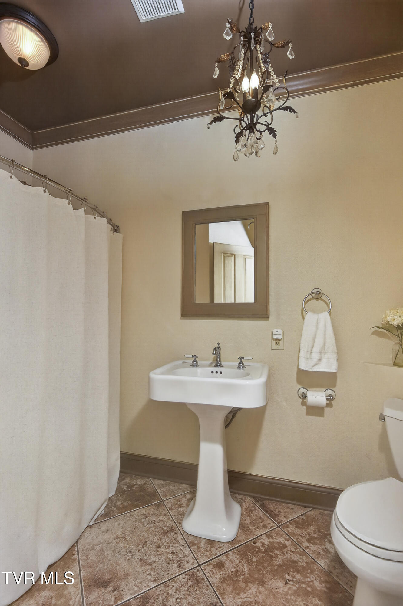 20268 Heron Circle Property Photo 32