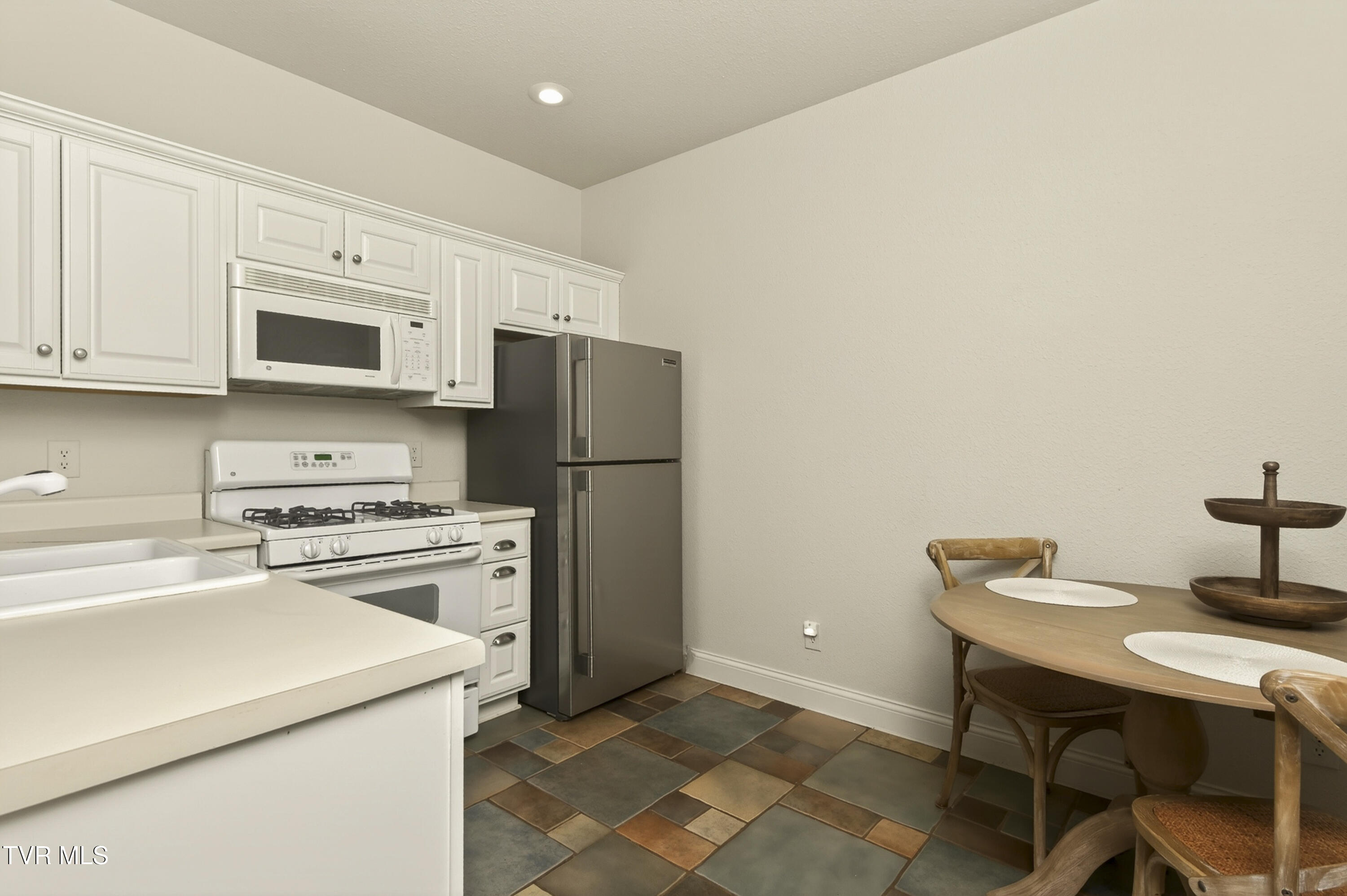 20268 Heron Circle Property Photo 43