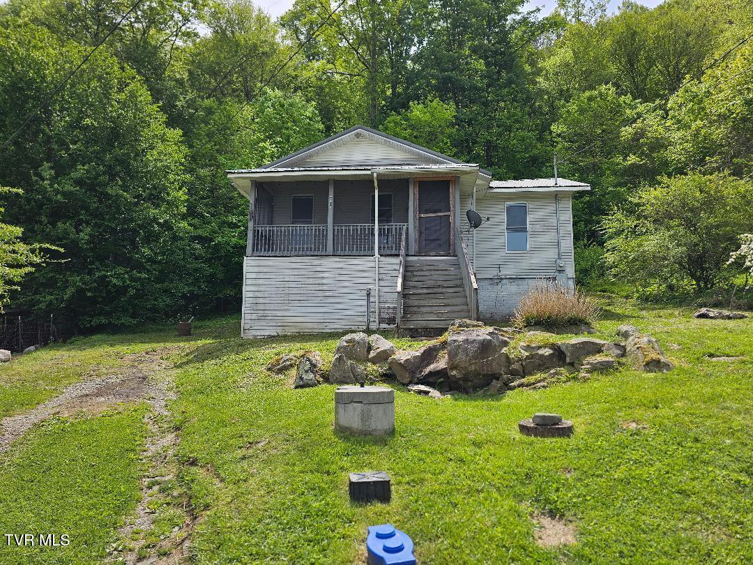 2104 Exeter Road Property Photo 1