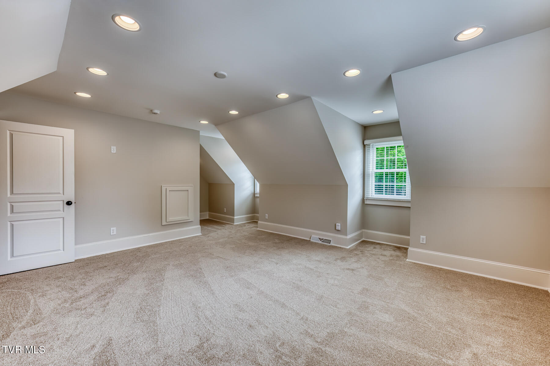 156 Vines Drive Property Photo 81
