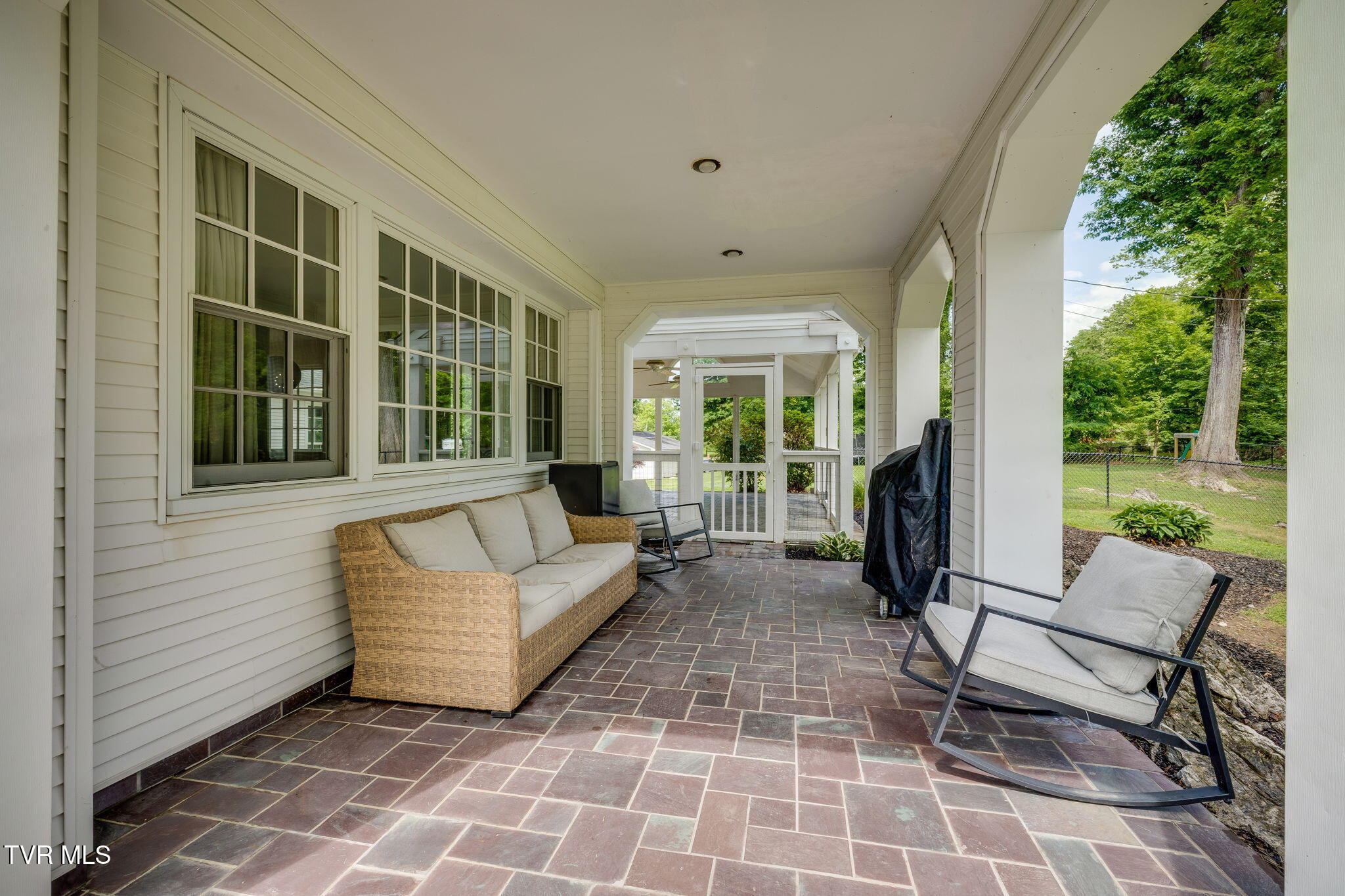 4302 Stagecoach Road Property Photo 6
