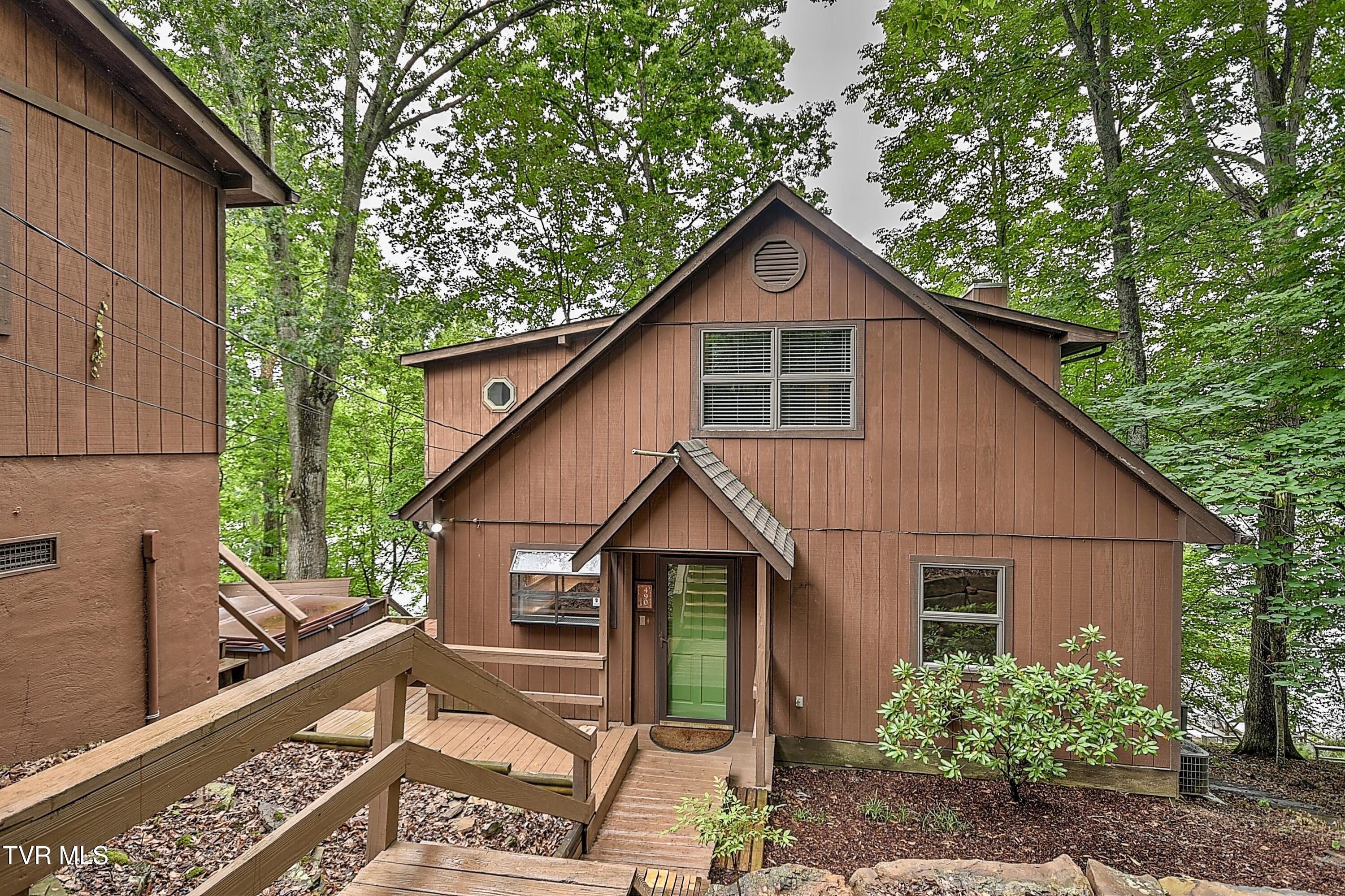490 Hideaway Farm Road Property Photo 1