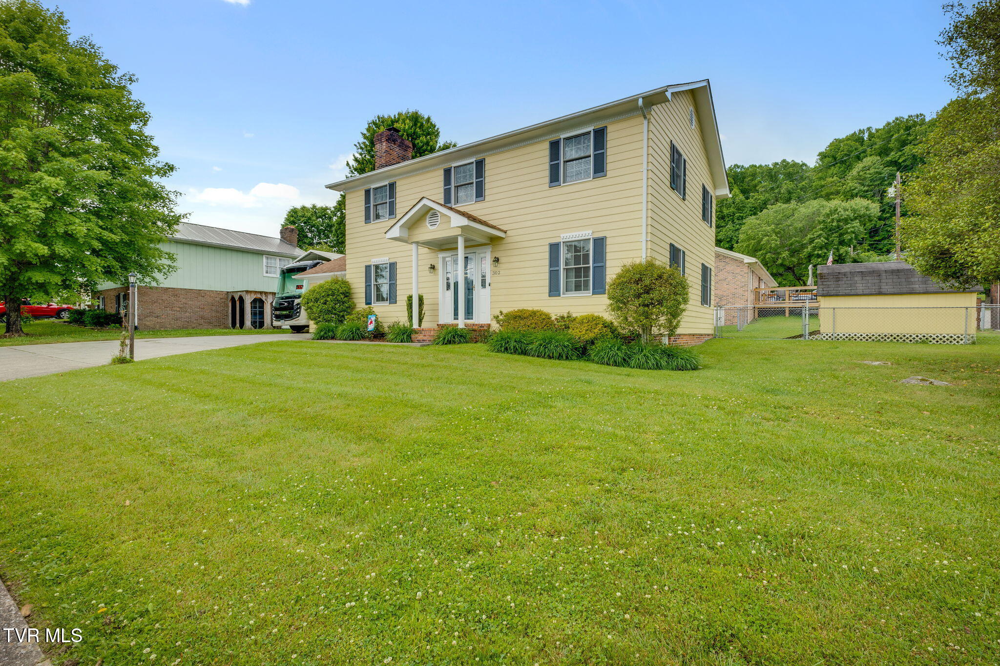 302 Masonic Avenue Property Photo 3