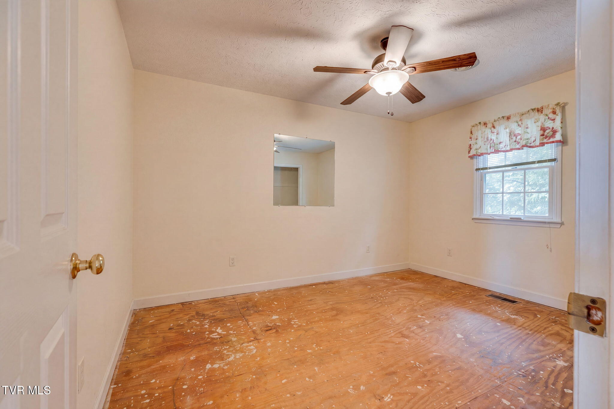 302 Masonic Avenue Property Photo 23