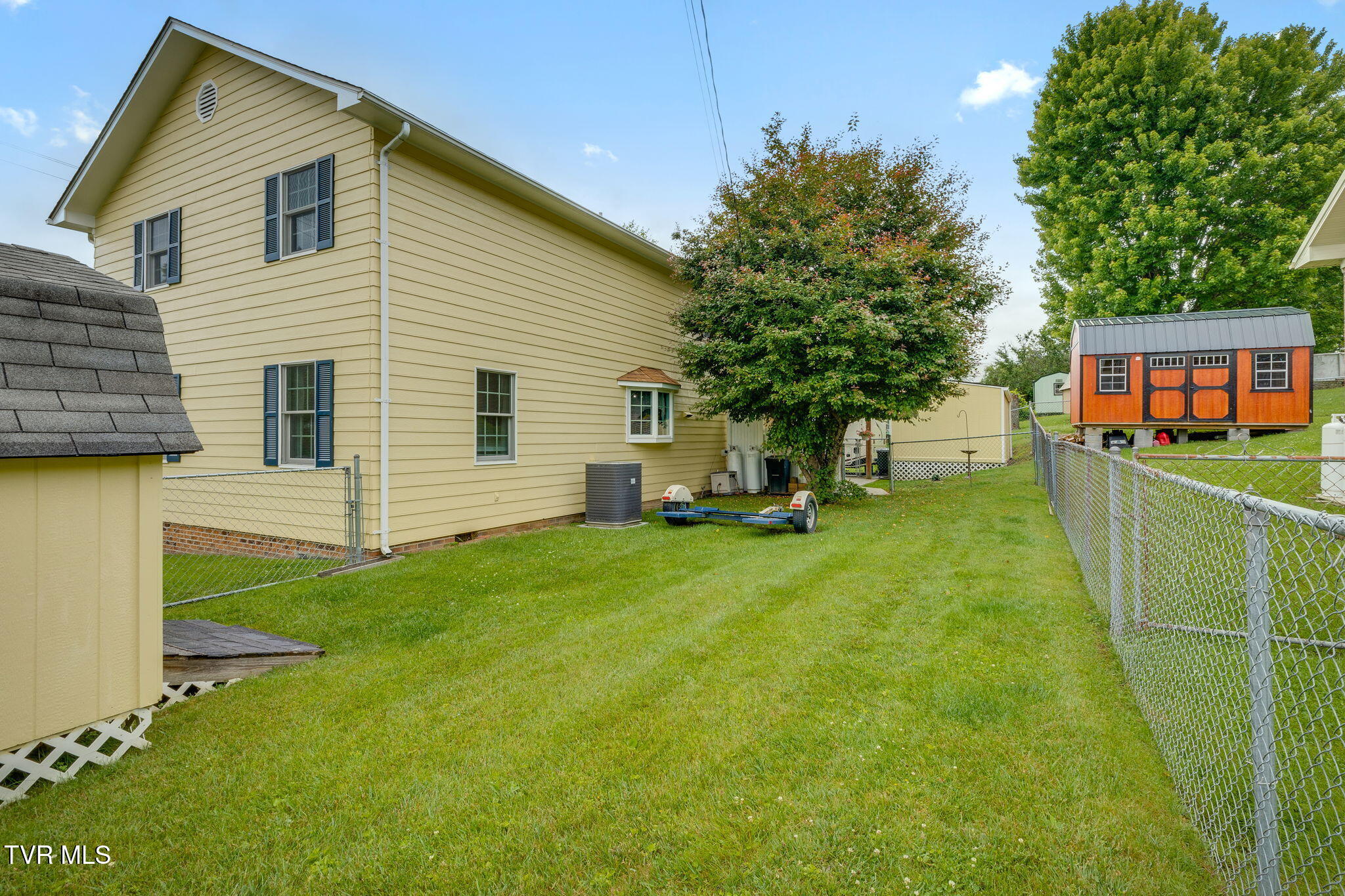 302 Masonic Avenue Property Photo 27