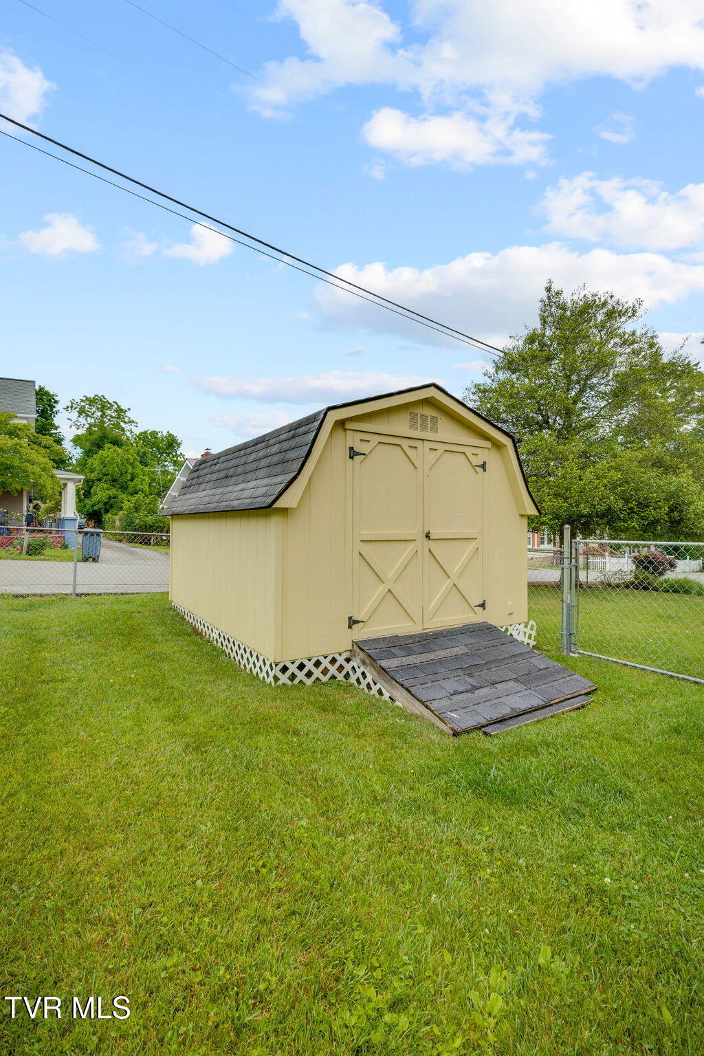 302 Masonic Avenue Property Photo 29