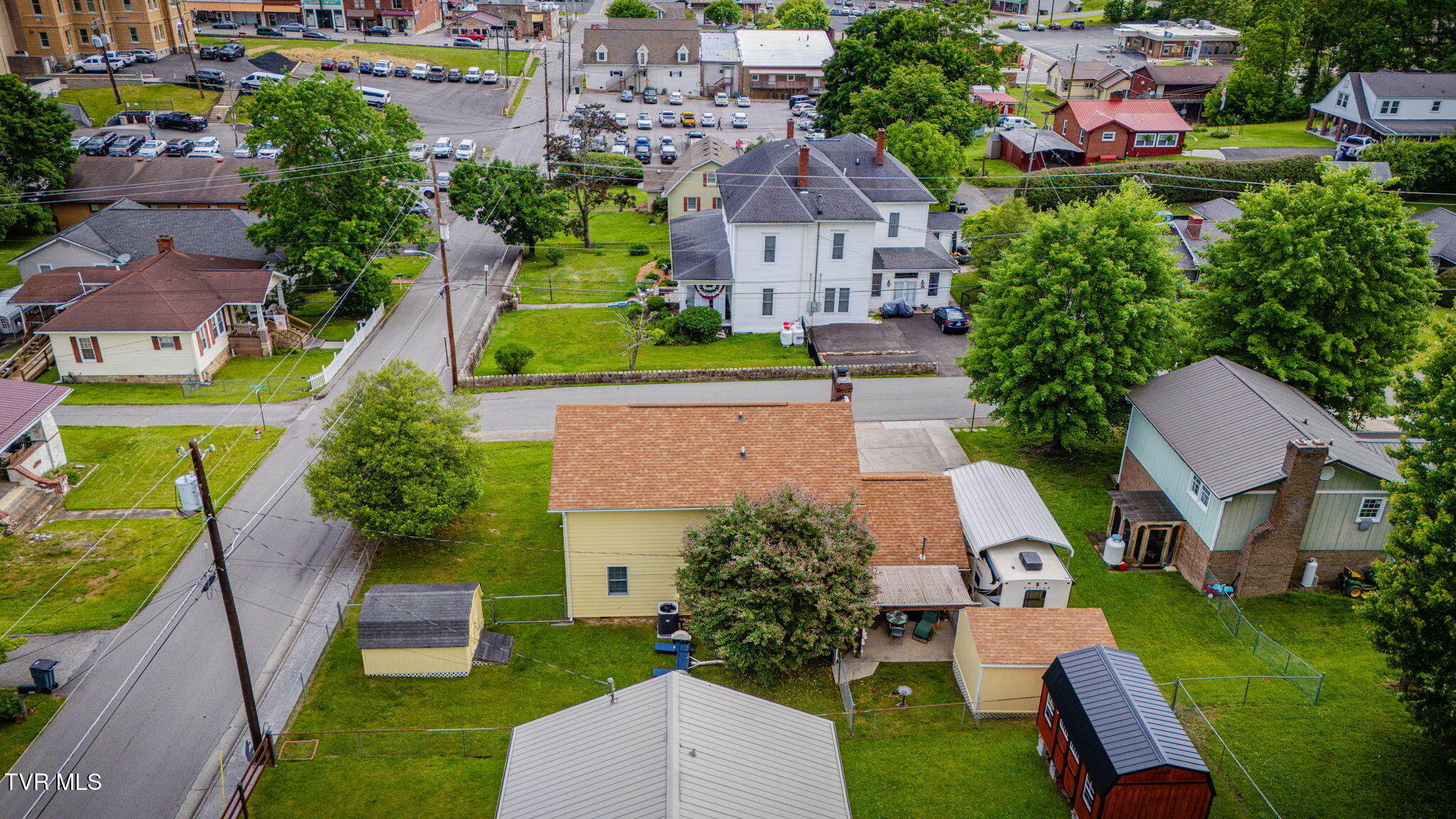 302 Masonic Avenue Property Photo 33